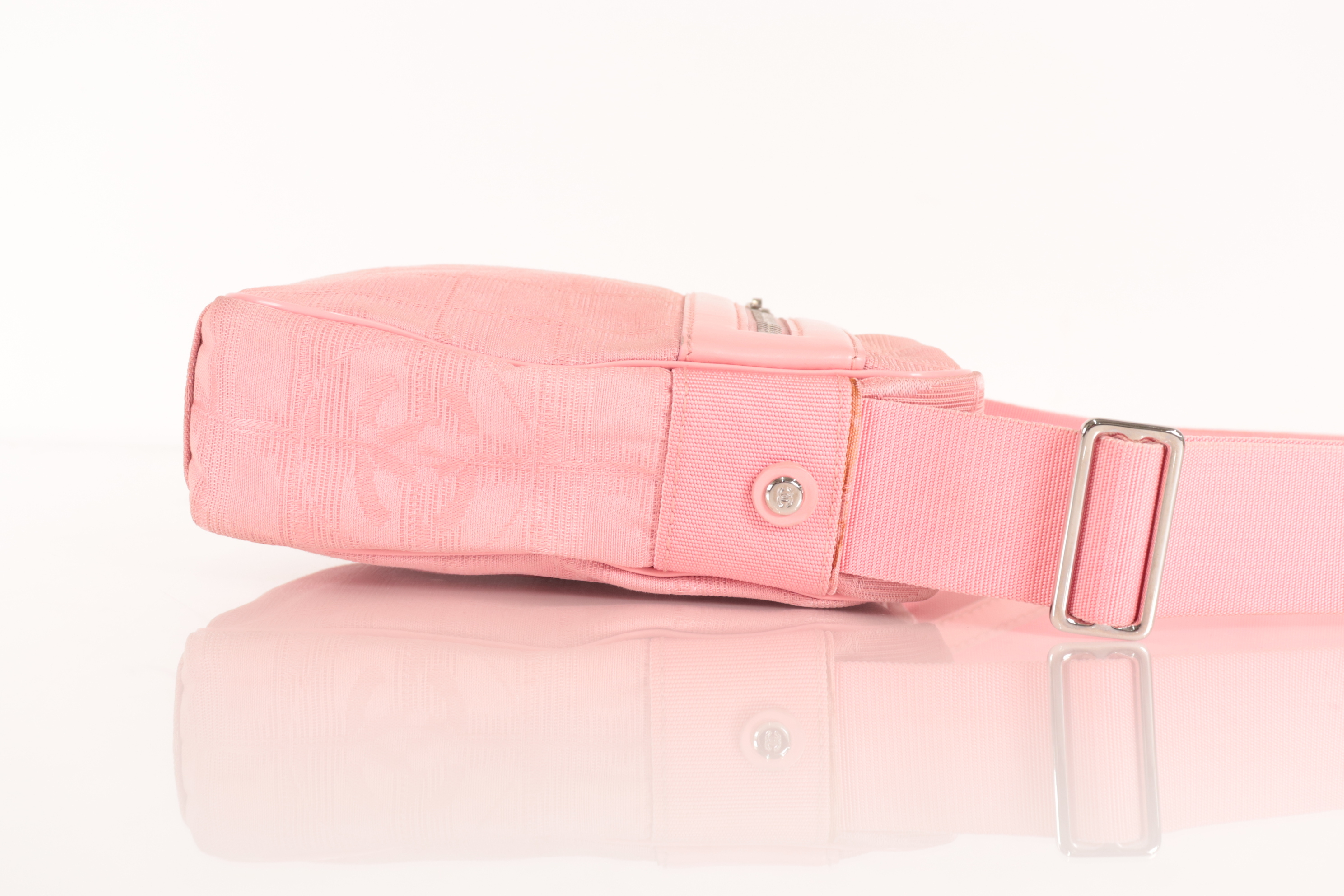 New Travel Line Shoulder Bag, Pink, Series 10s — view 5