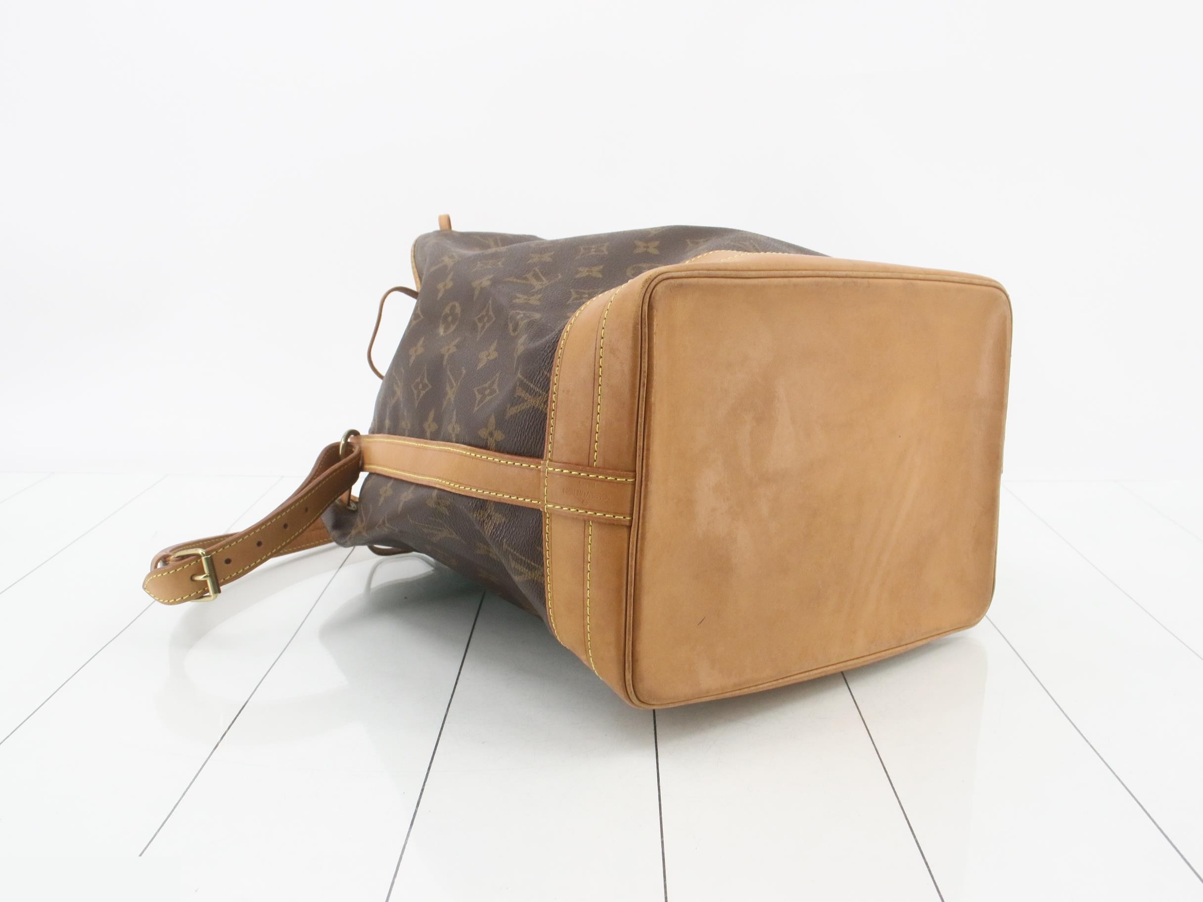 M42224 Noe Shoulder Bag — view 5
