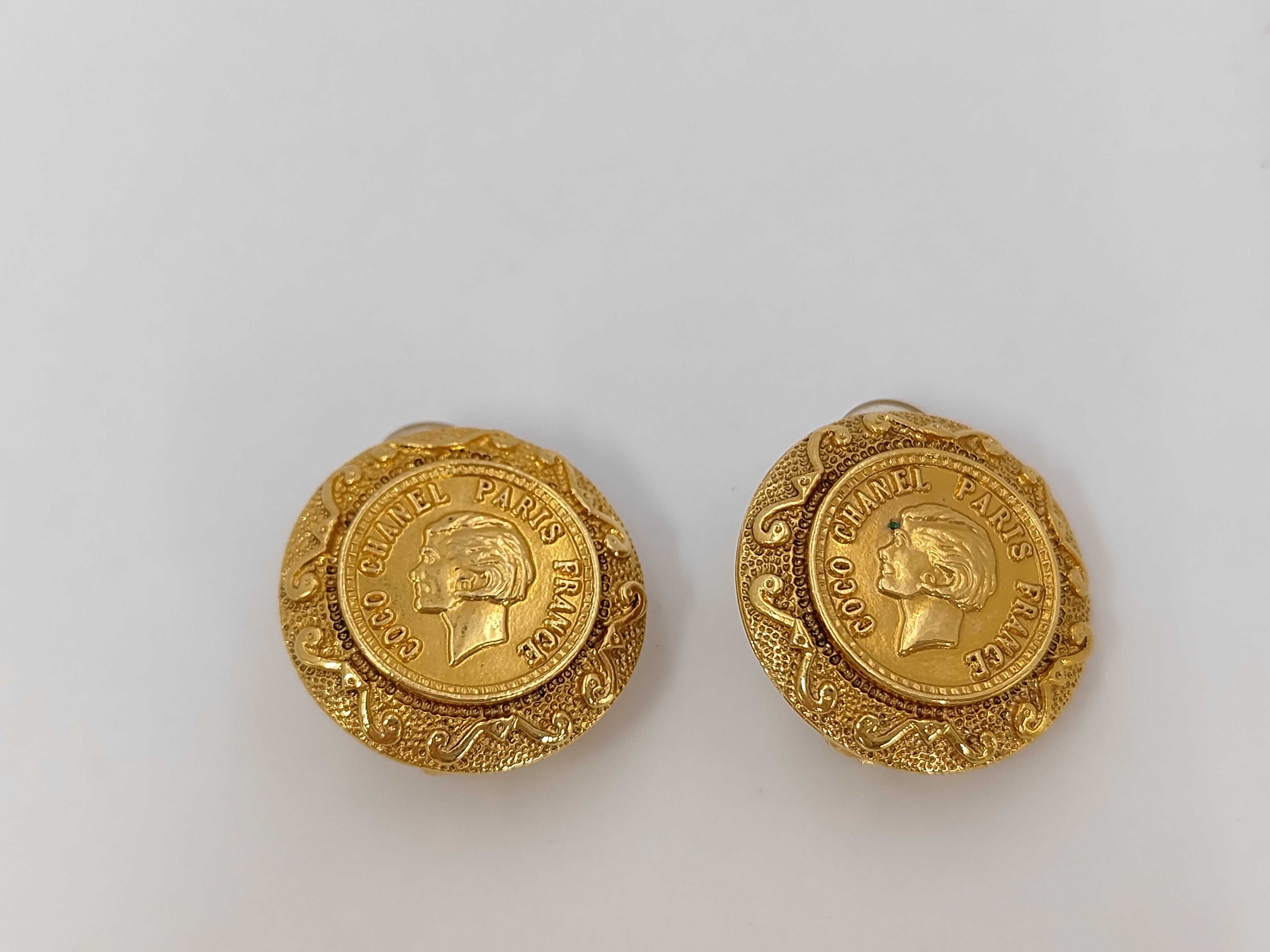 Mademoiselle Coco Chanel Round Earrings 96A Earrings