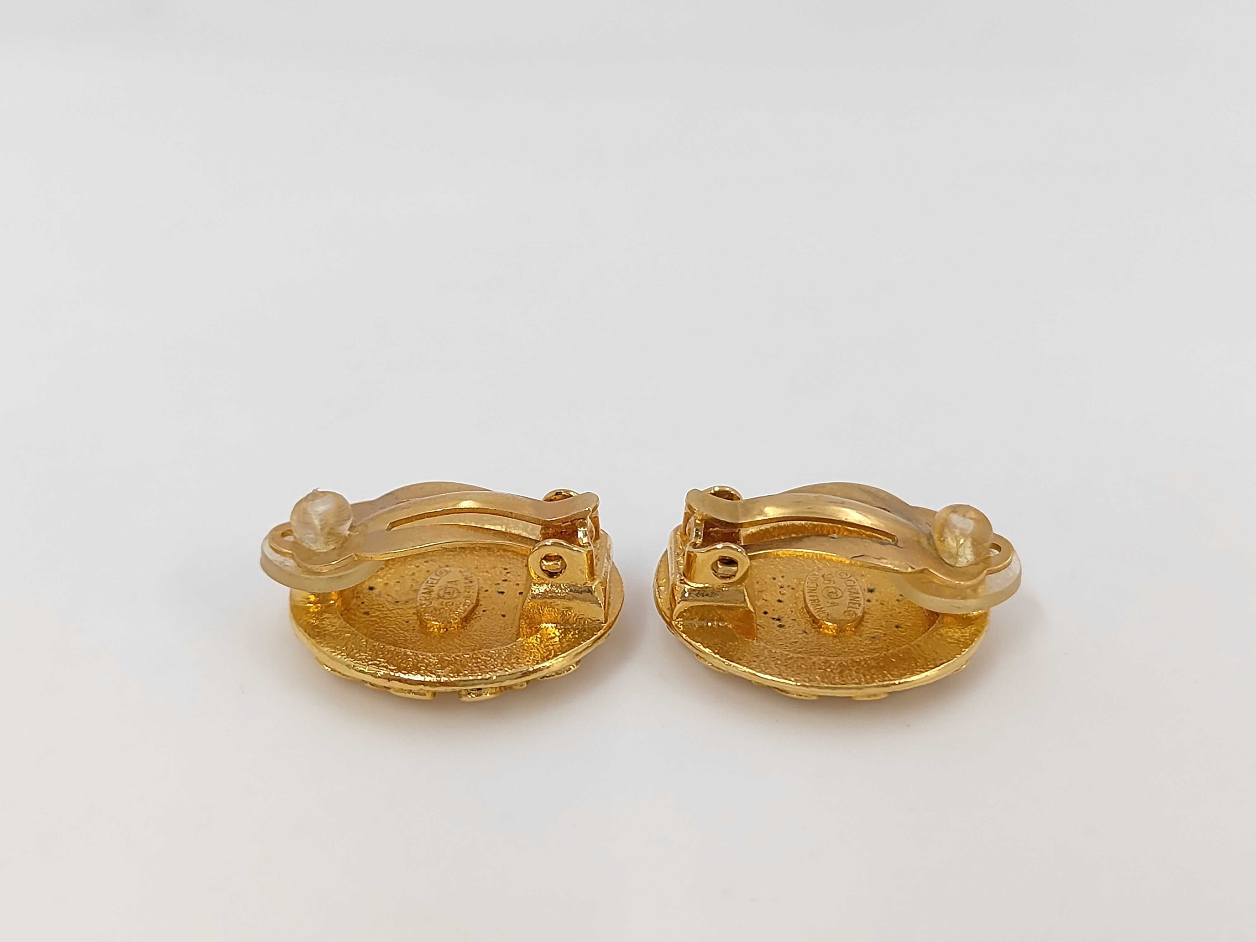 Mademoiselle Coco Chanel Round Earrings 96A Earrings — view 3