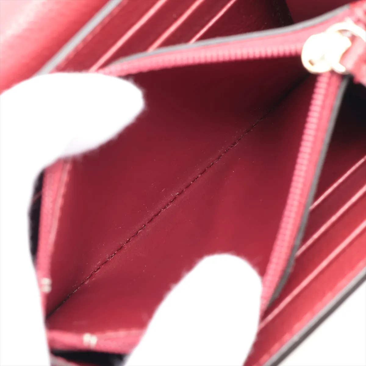 C de Cartier Leather Compact Wallet Red — view 8