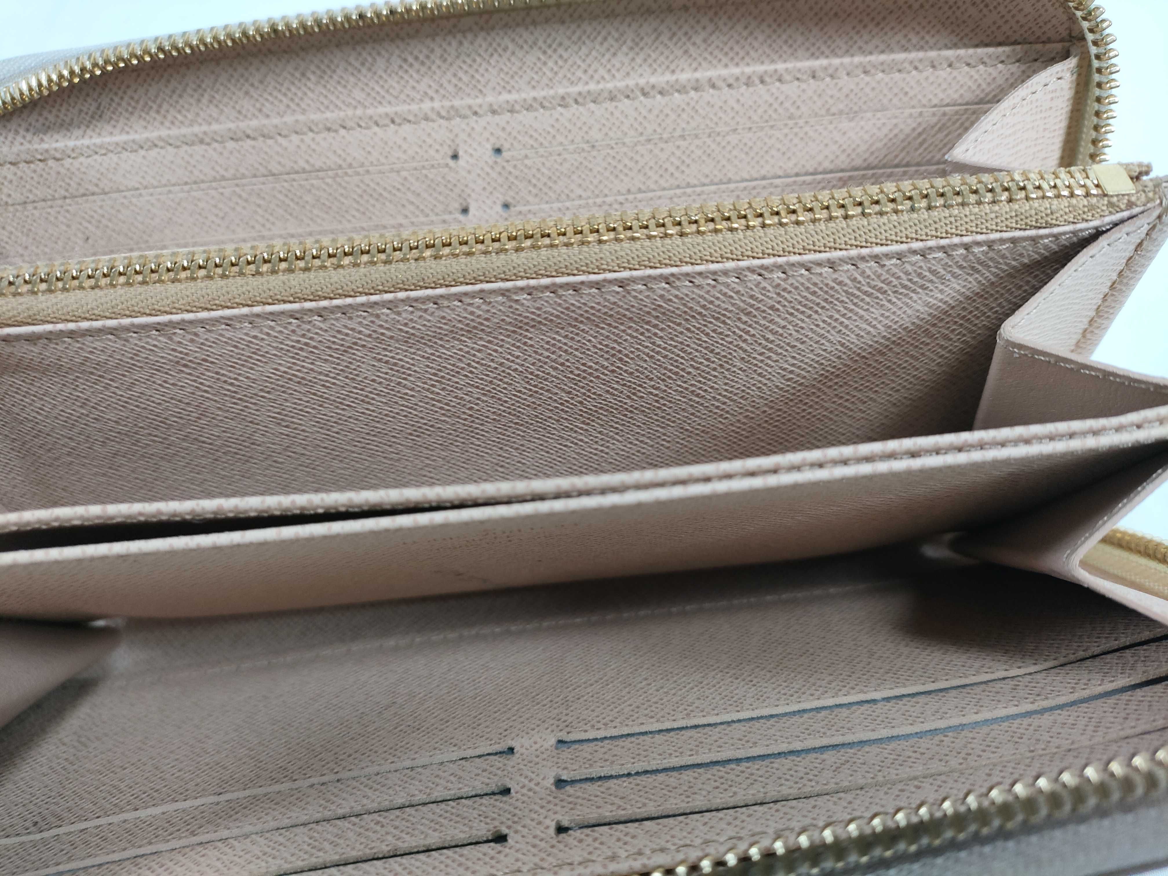 Zippy Wallet — view 11