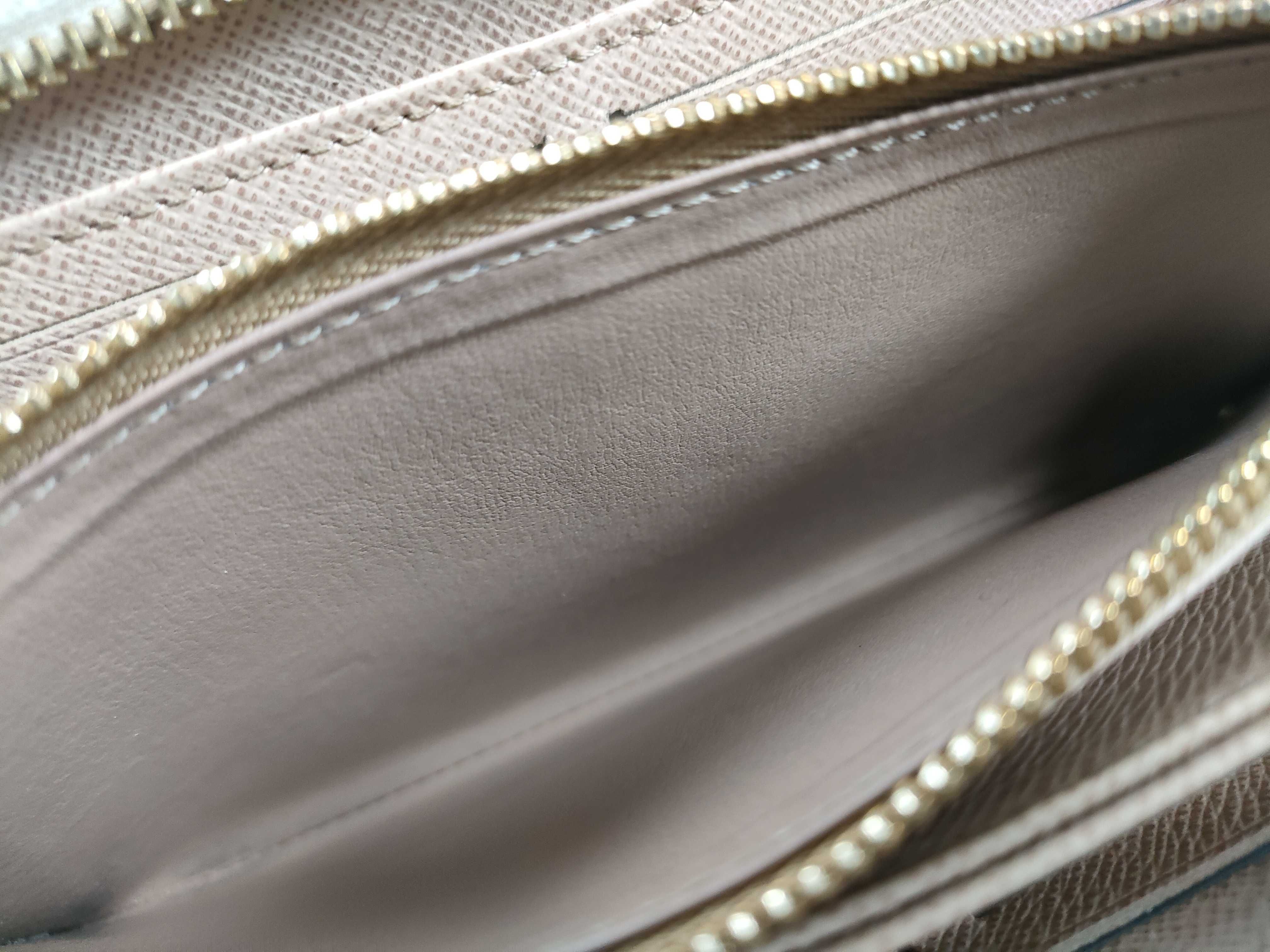 Zippy Wallet — view 10