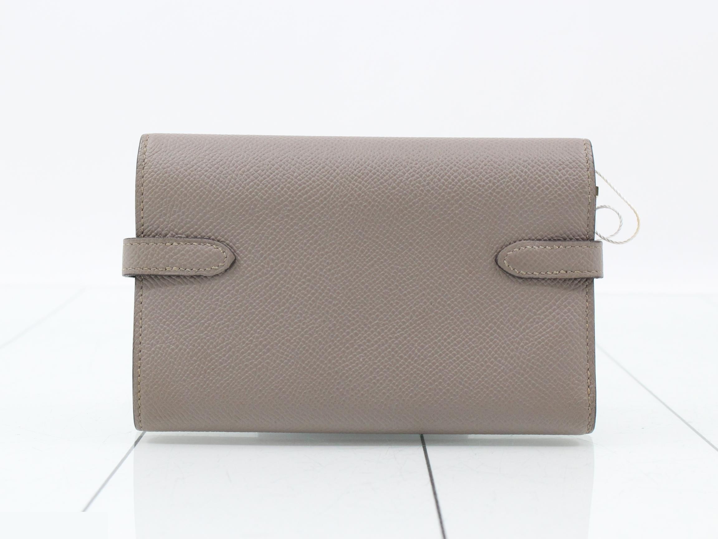 Kelly Wallet Leather Tri-fold Wallet A Stamp — view 2
