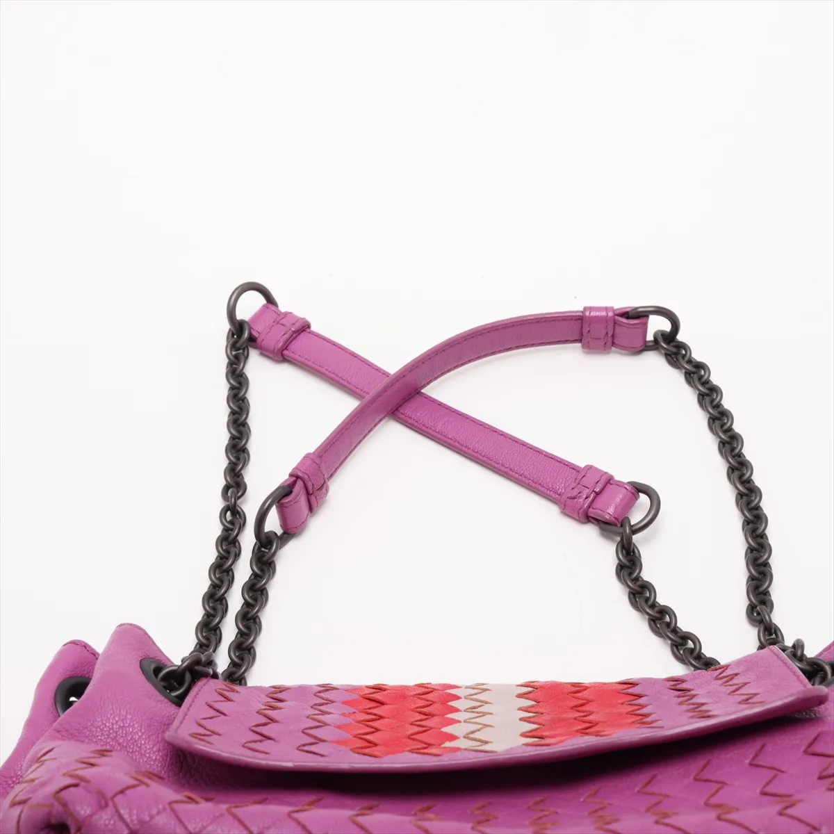 Intrecciato Leather Chain Shoulder Bag Pink x Red — view 6