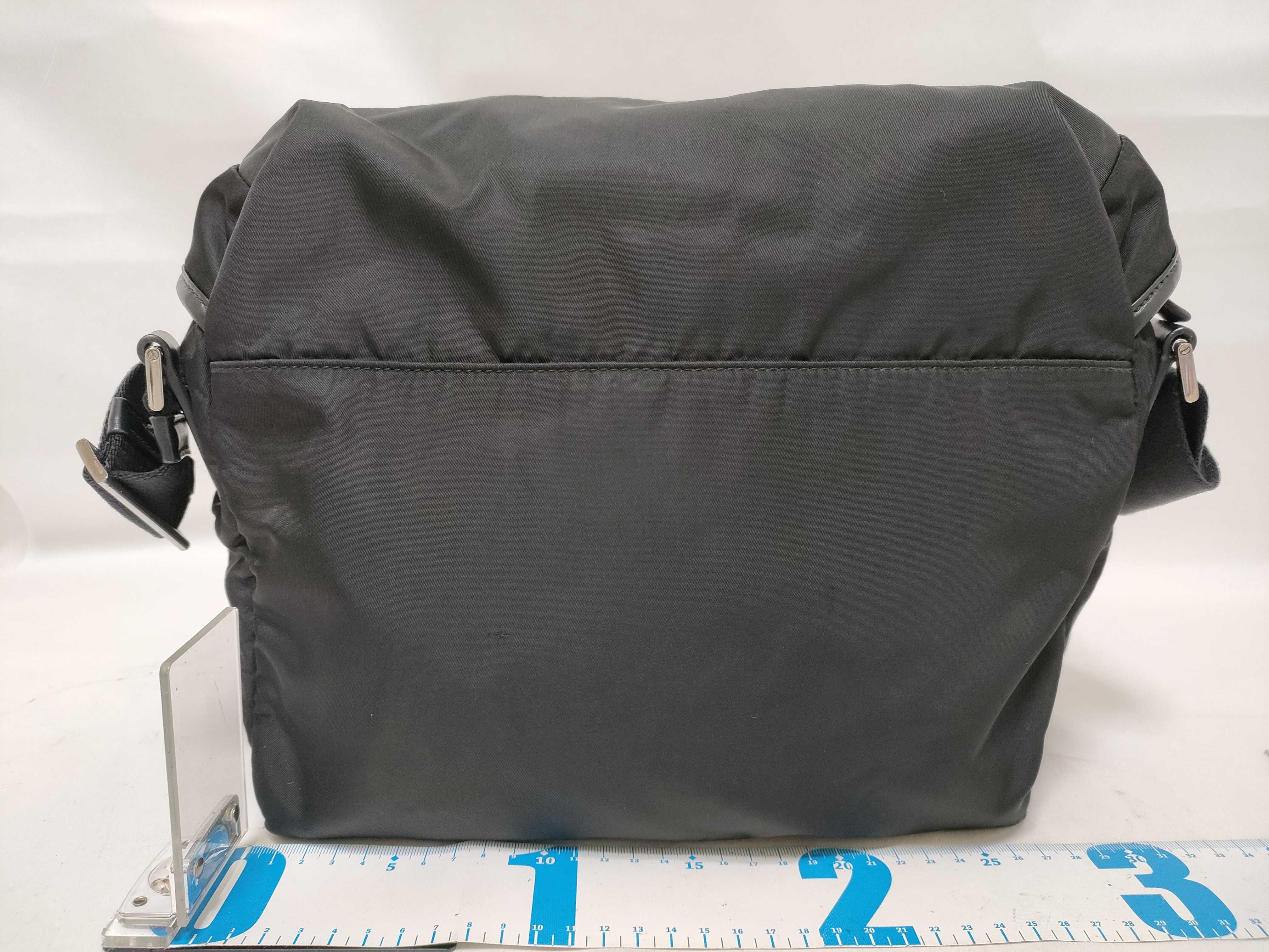 Nylon Prada Re-Nylon Nylon Leather Black 2VD062 Shoulder Bag — view 2