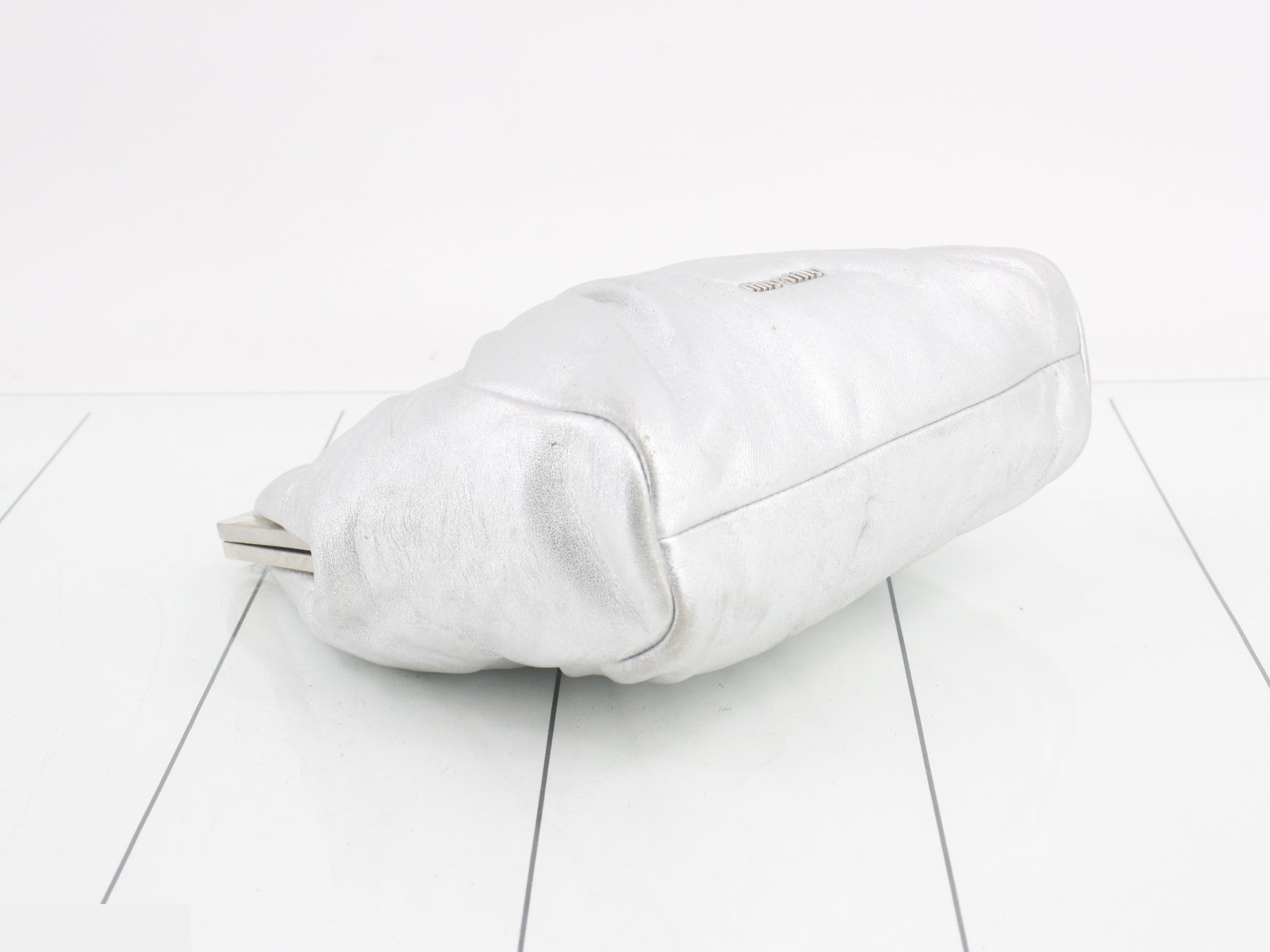 Matelasse Gamaguchi Shoulder Bag — view 5