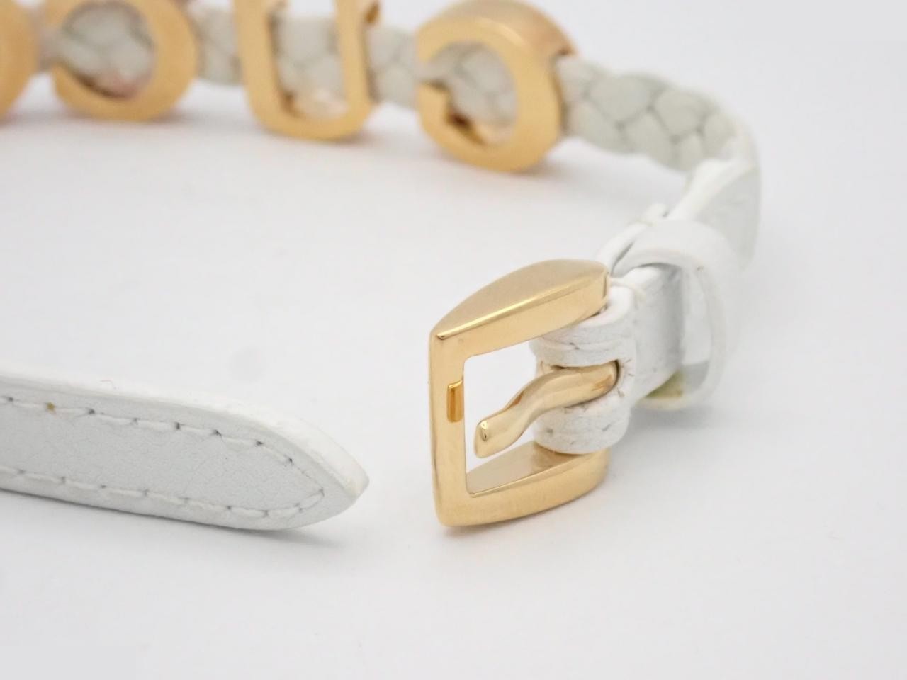 Unused bracelet with logo, medium size, wrist circumference approximately 19cm. — view 3