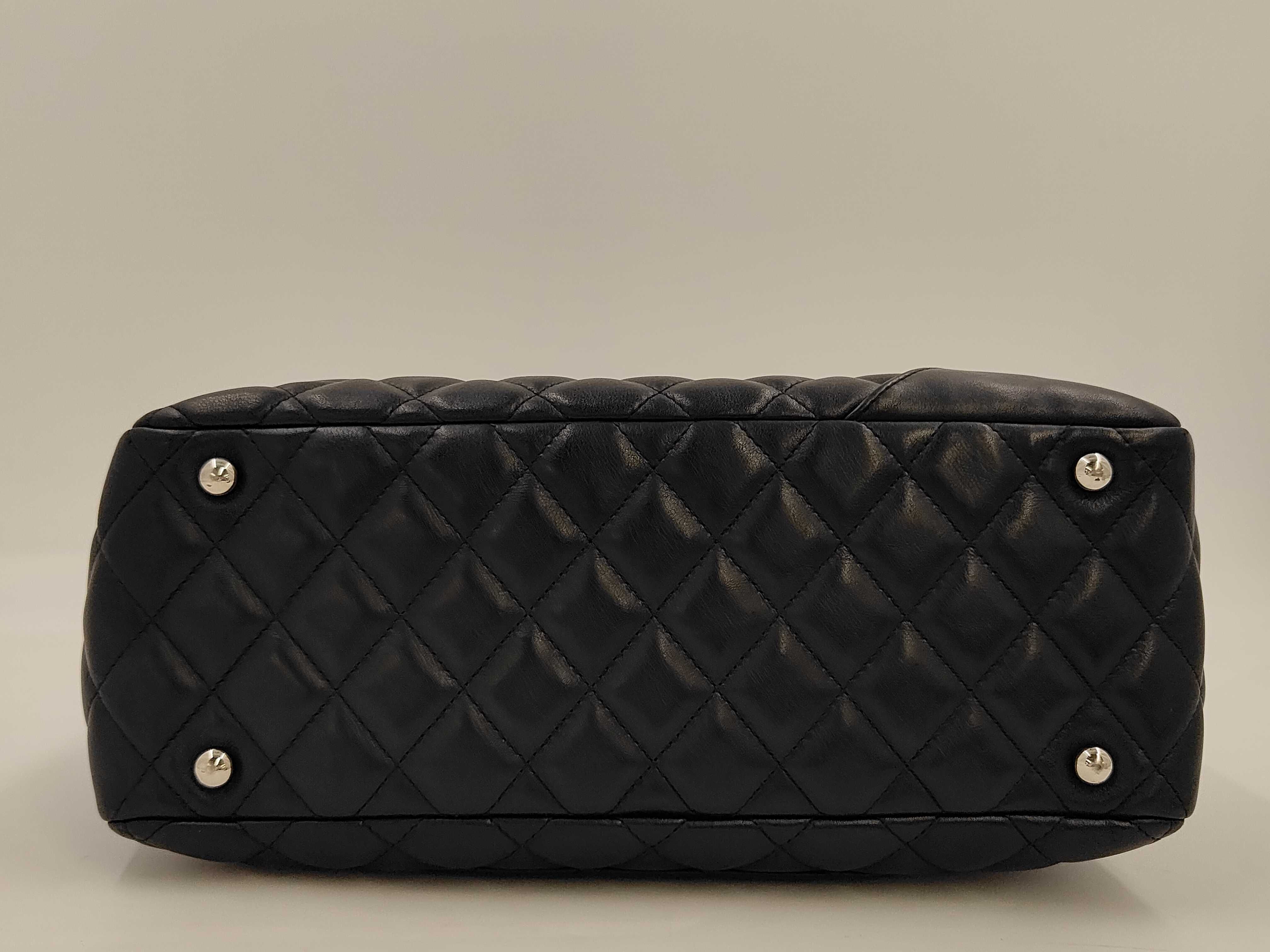 Cambon Line Shoulder Bag Bowling Bag Black Serial Seal Handbag — view 4
