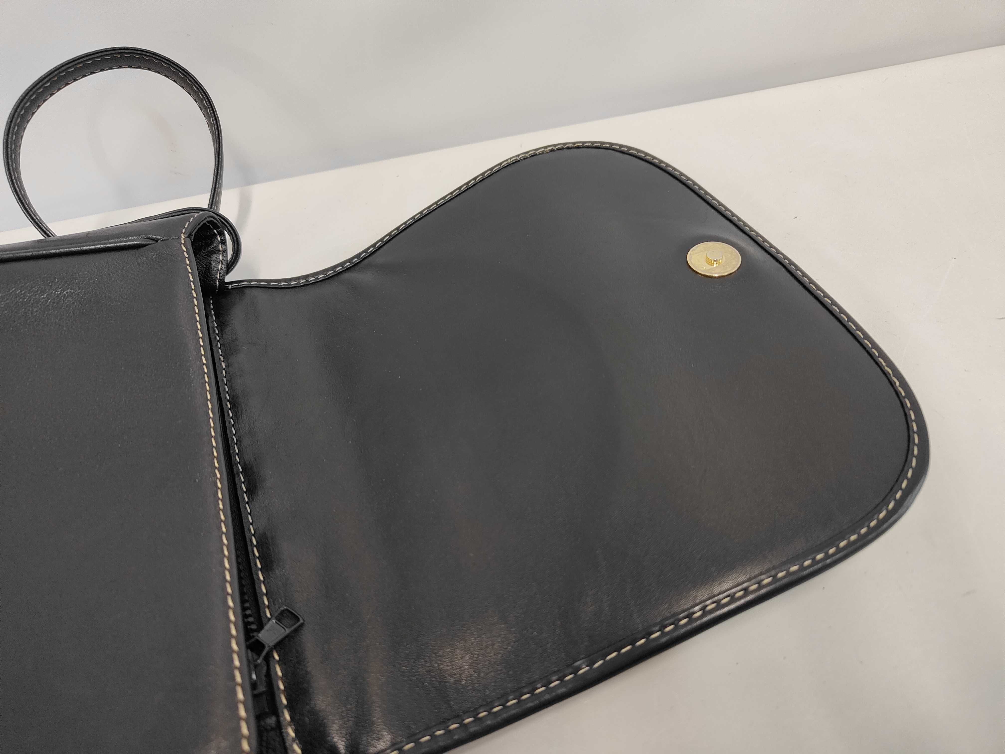Vintage Leather Shoulder Bag — view 8