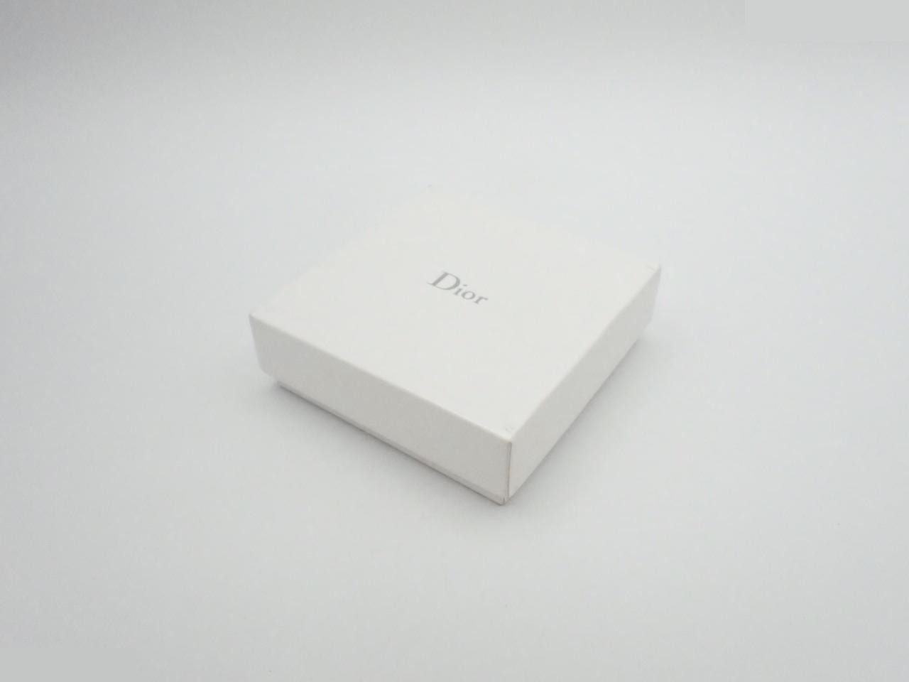 Pearl earrings CD — view 4
