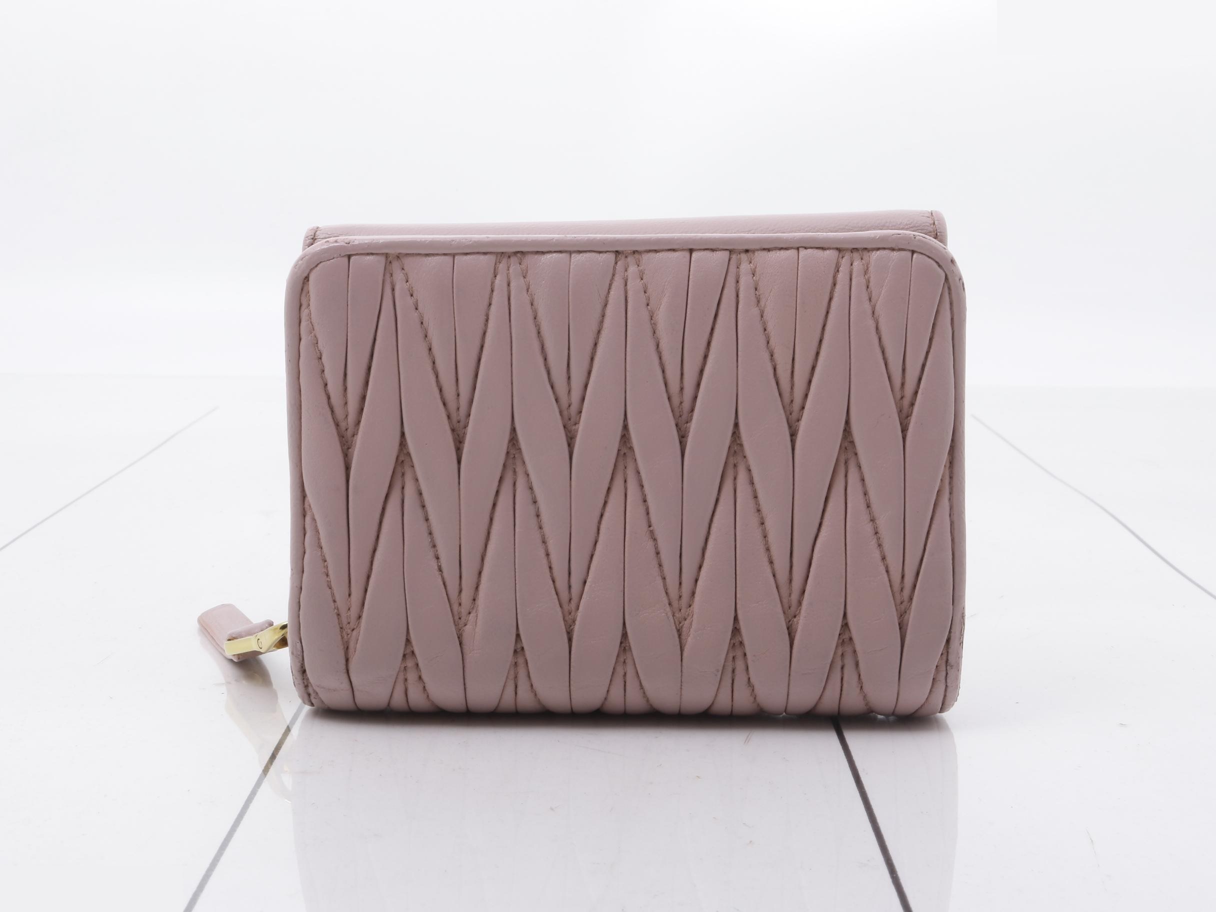 Matelassé Bi-fold Compact Wallet — view 2