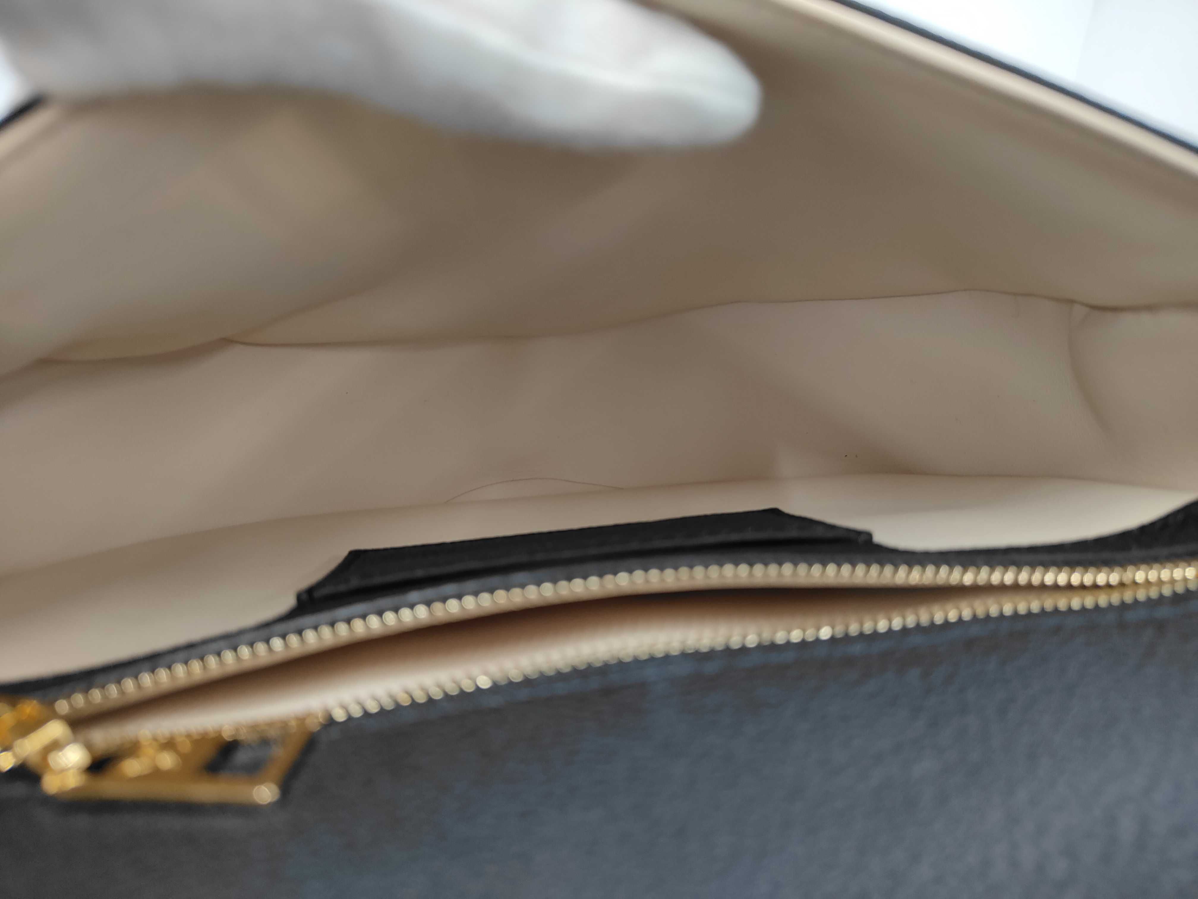 LV Logo Pont Neuf Soft PM M58727 IC Shoulder Bag — view 9