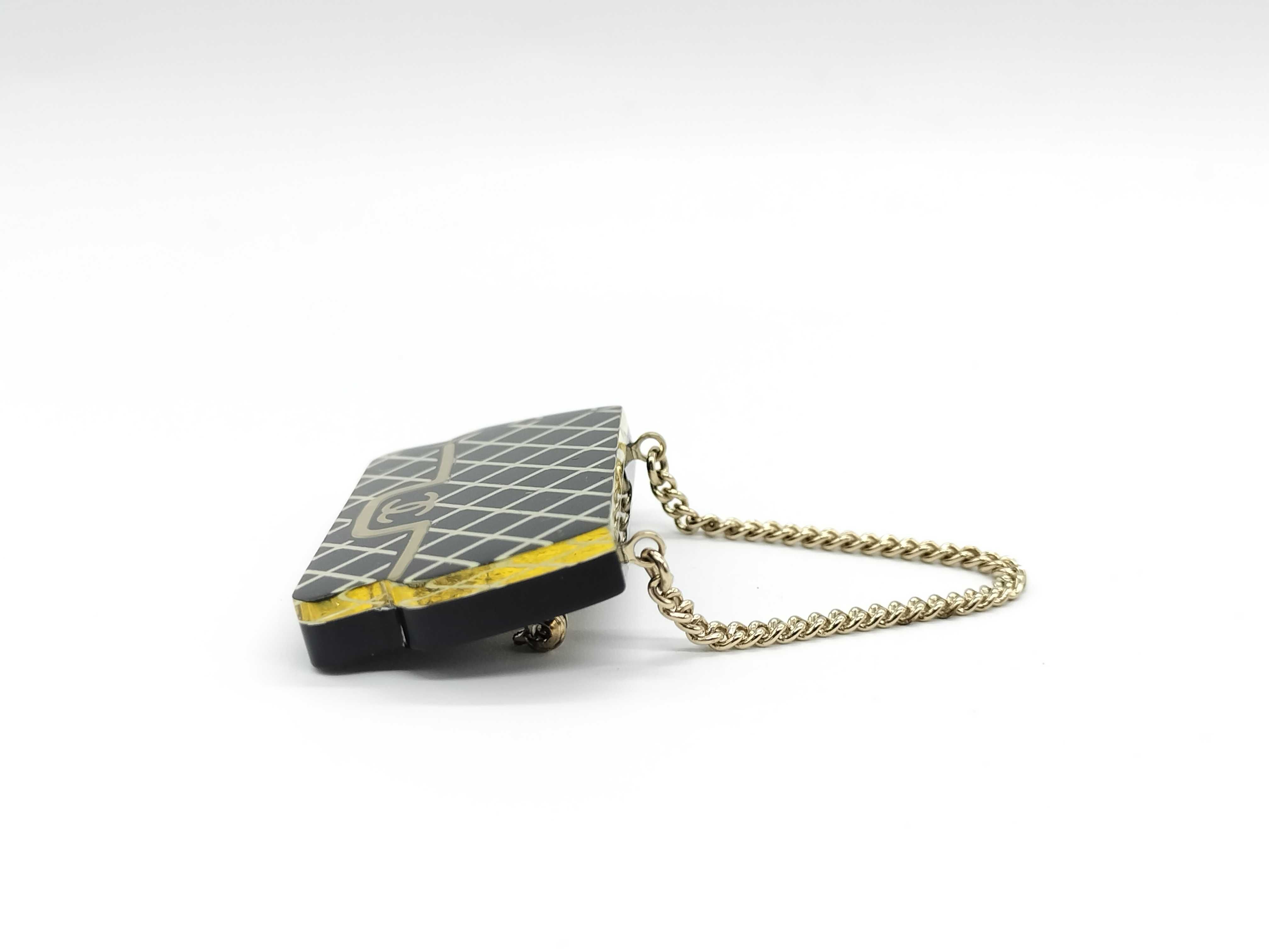 B19P Brooch — view 2