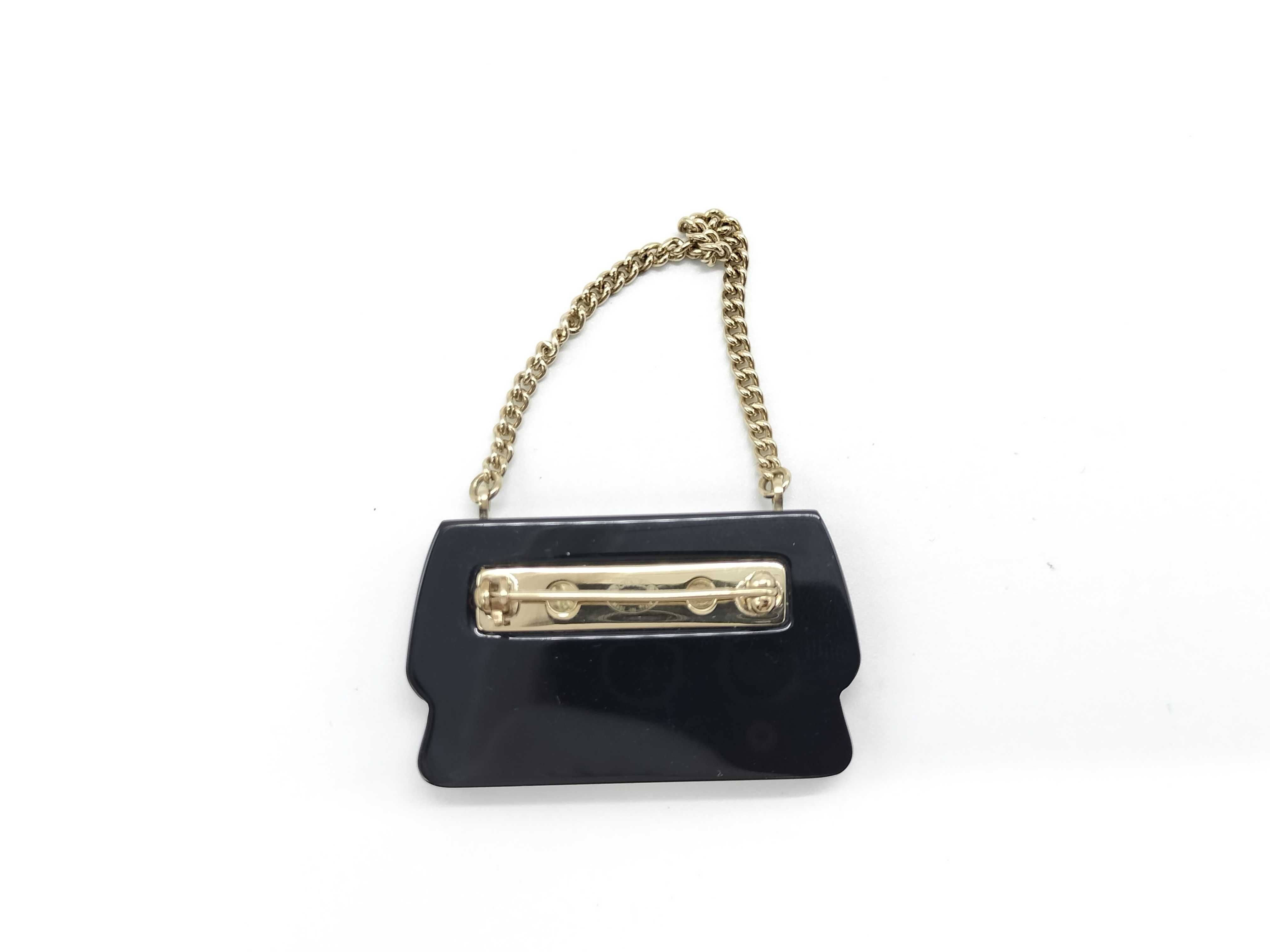 B19P Brooch — view 3