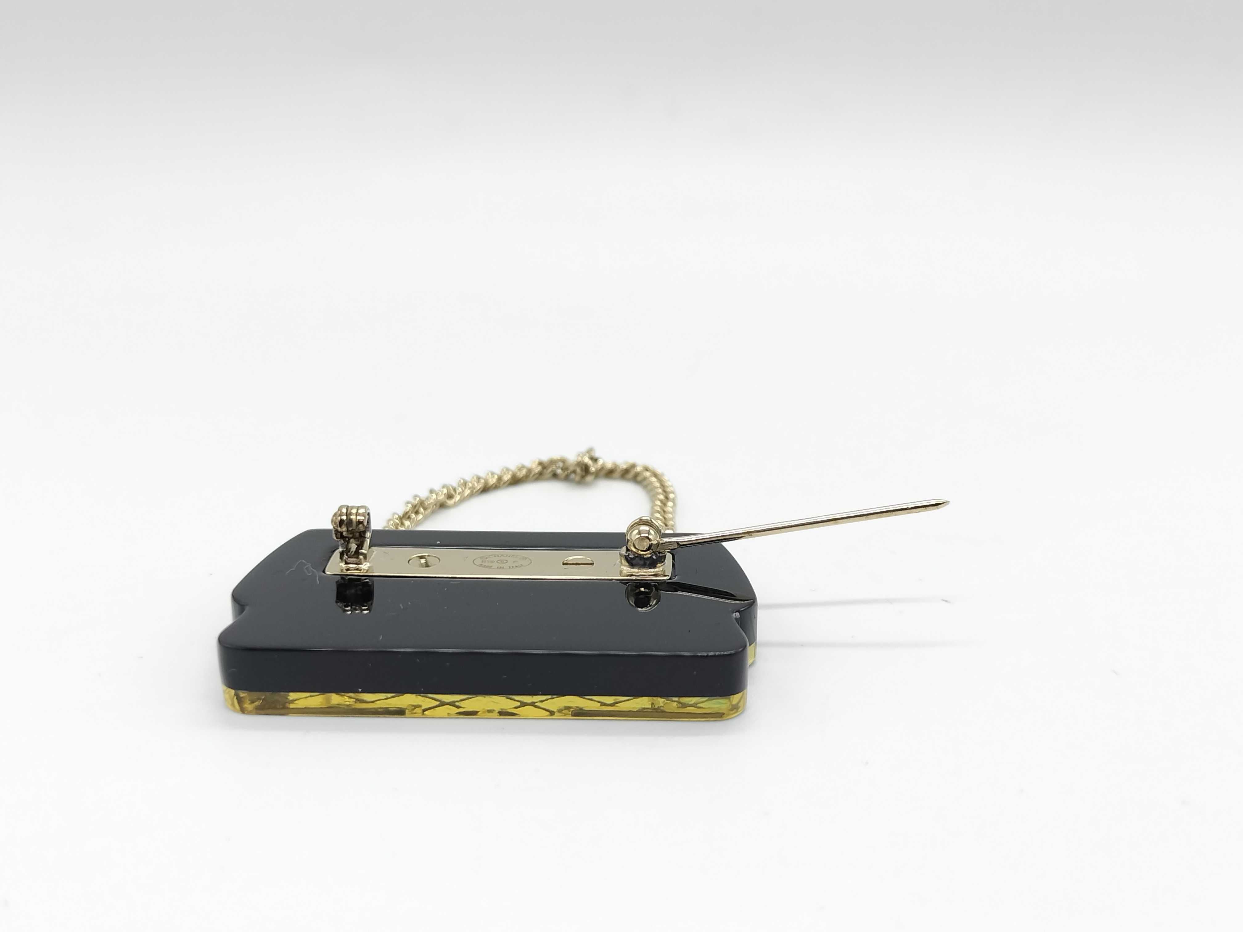 B19P Brooch — view 4