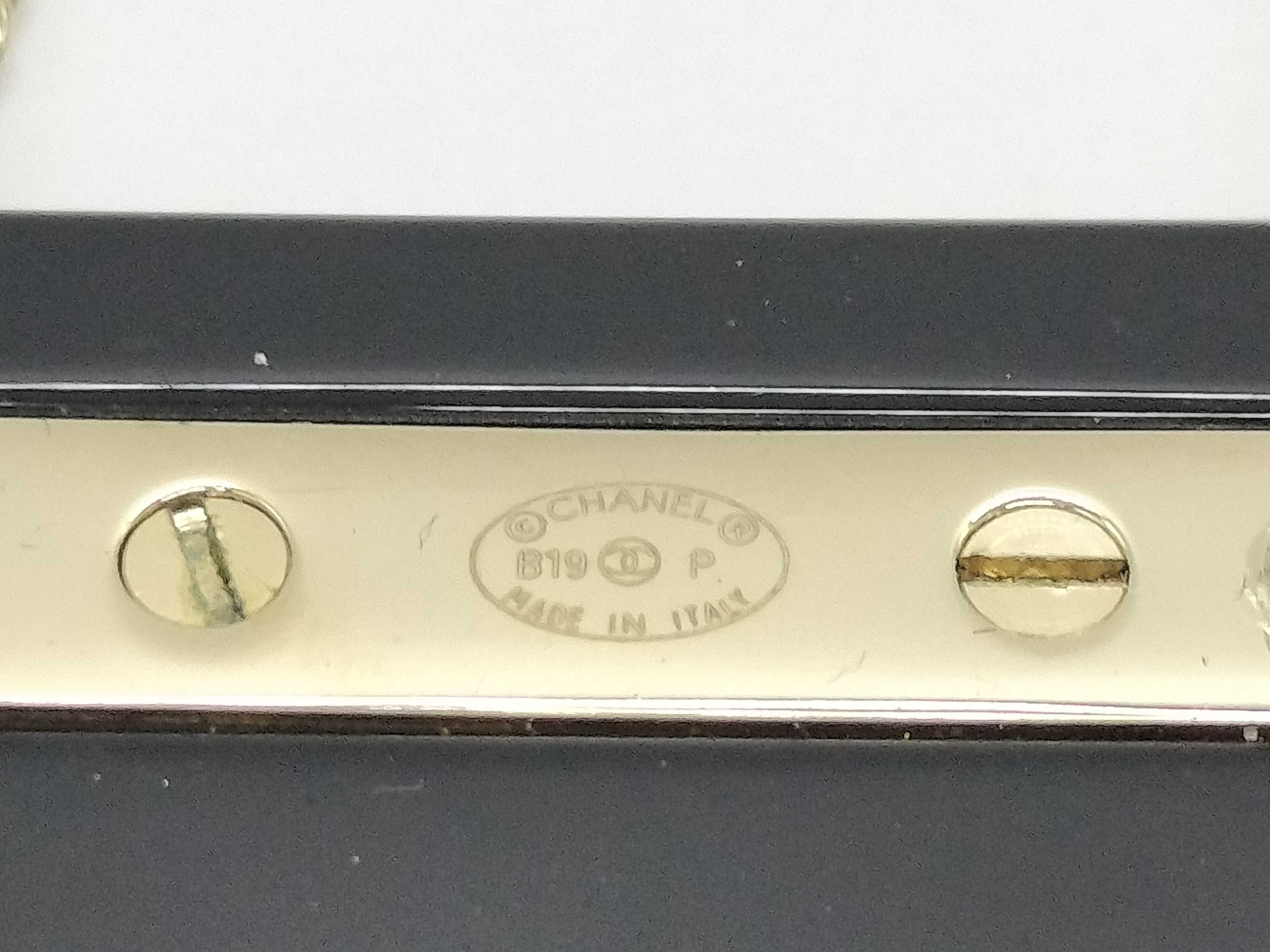 B19P Brooch — view 5