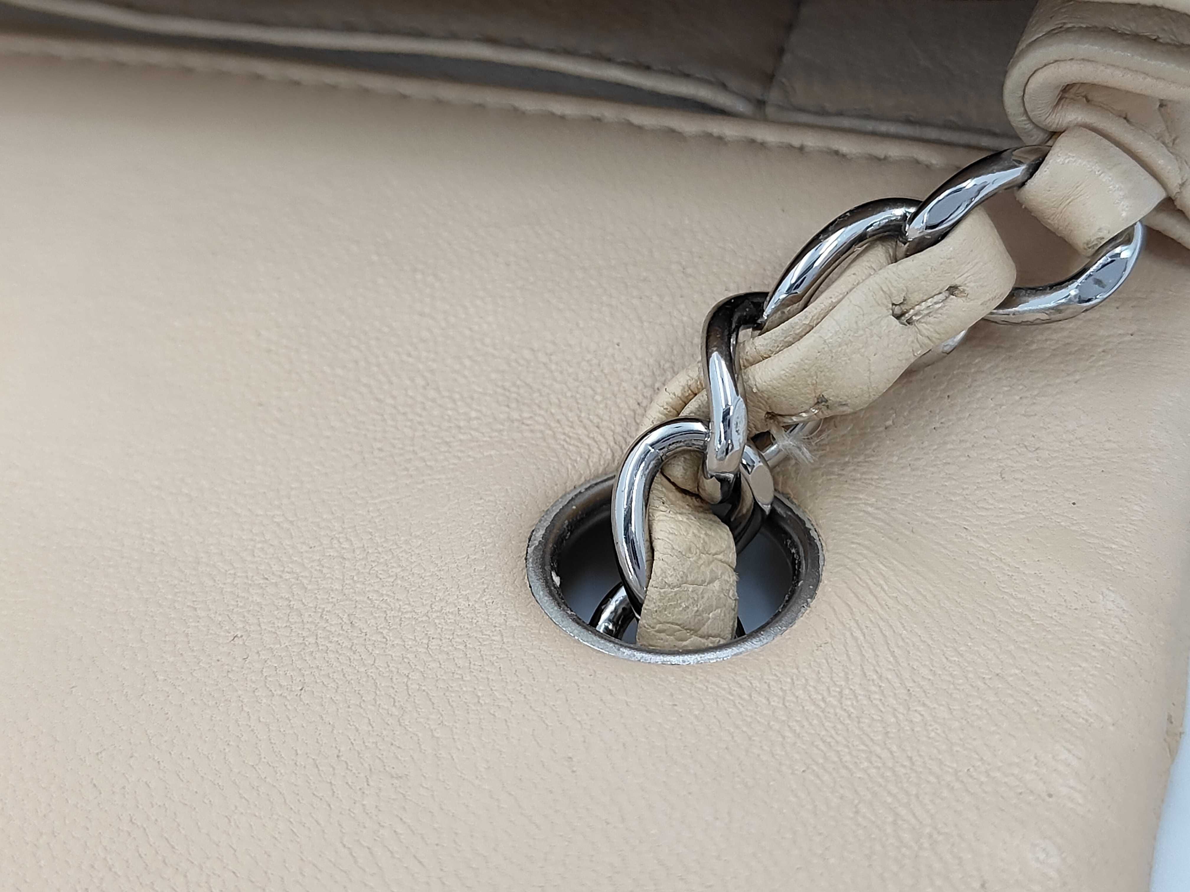 Matelassé Beige Chain Shoulder Bag — view 9