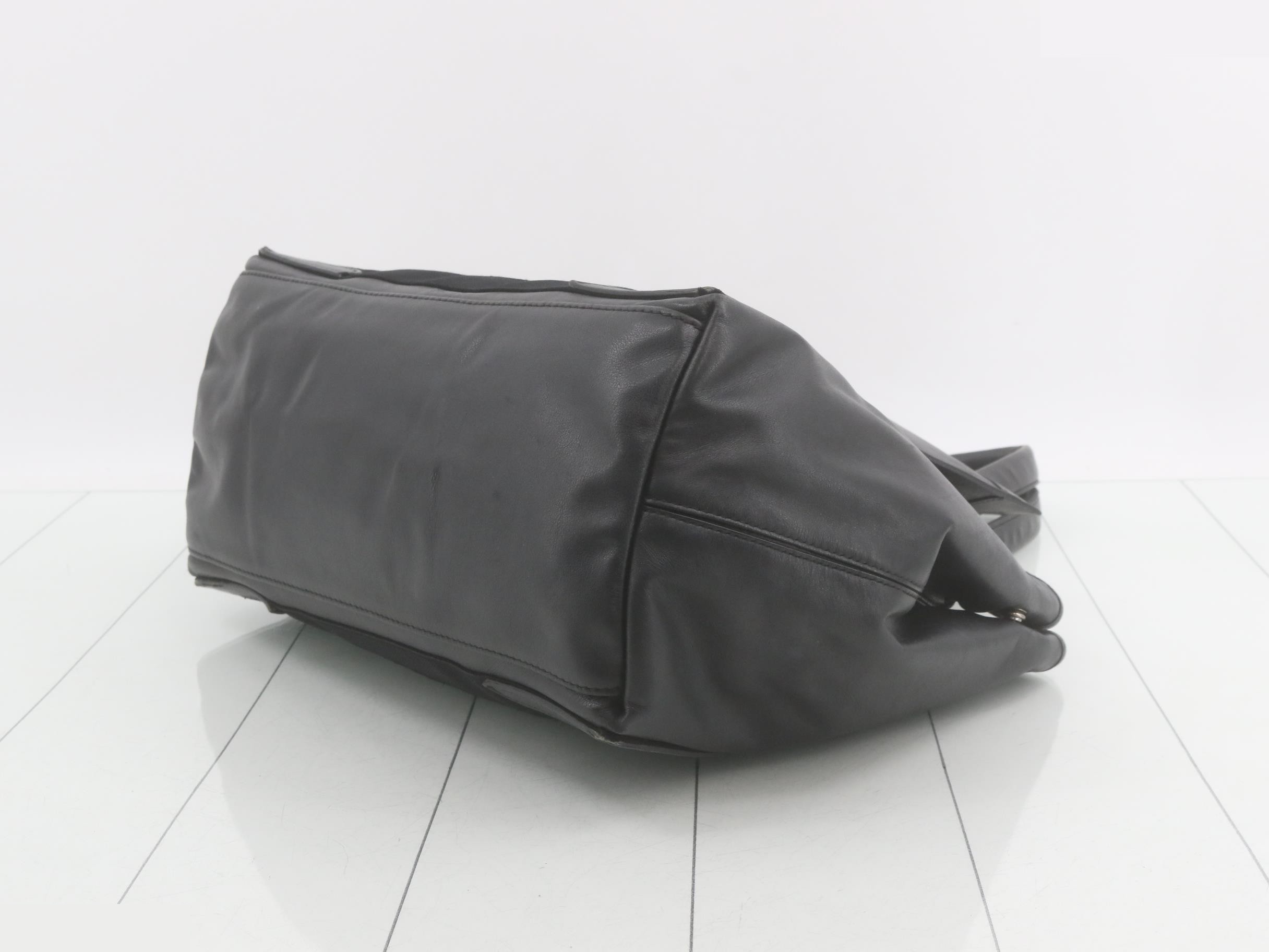 Navy Cabas M (with pouch) — view 6