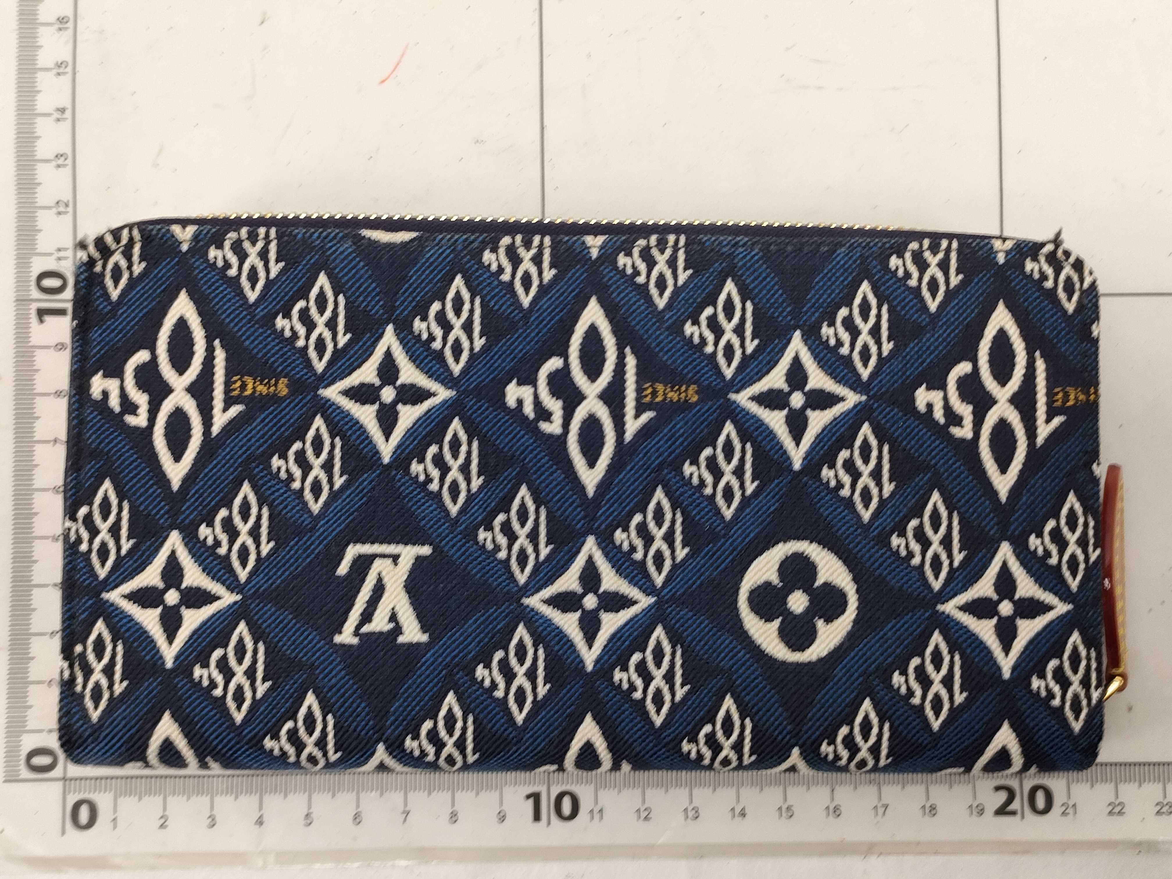 Zippy Wallet Since 1854 M80212 Wallet — view 2