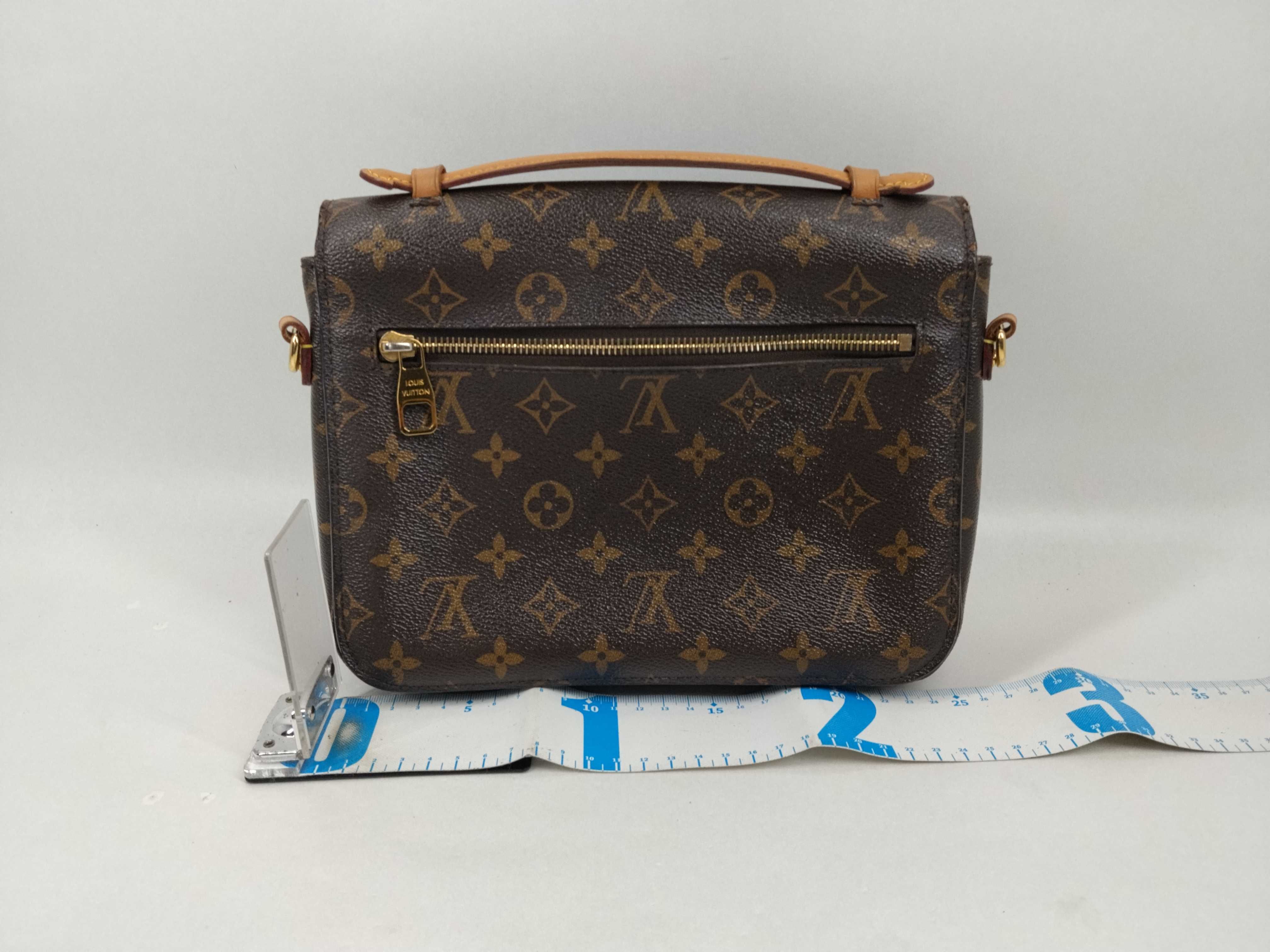 Monogram Pochette Metis MM M44875 DU2166 Brown Shoulder Bag — view 2