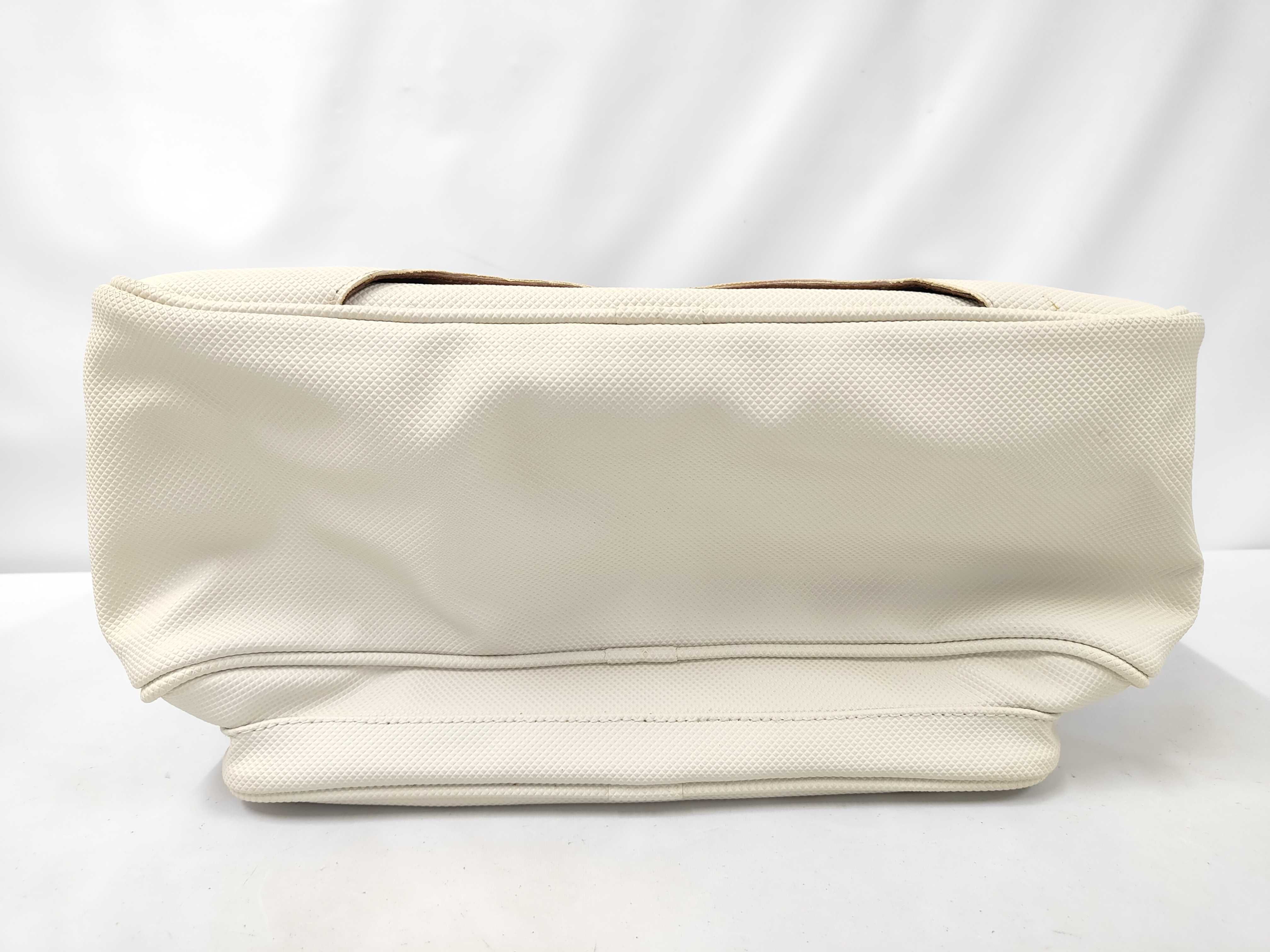handbag — view 3