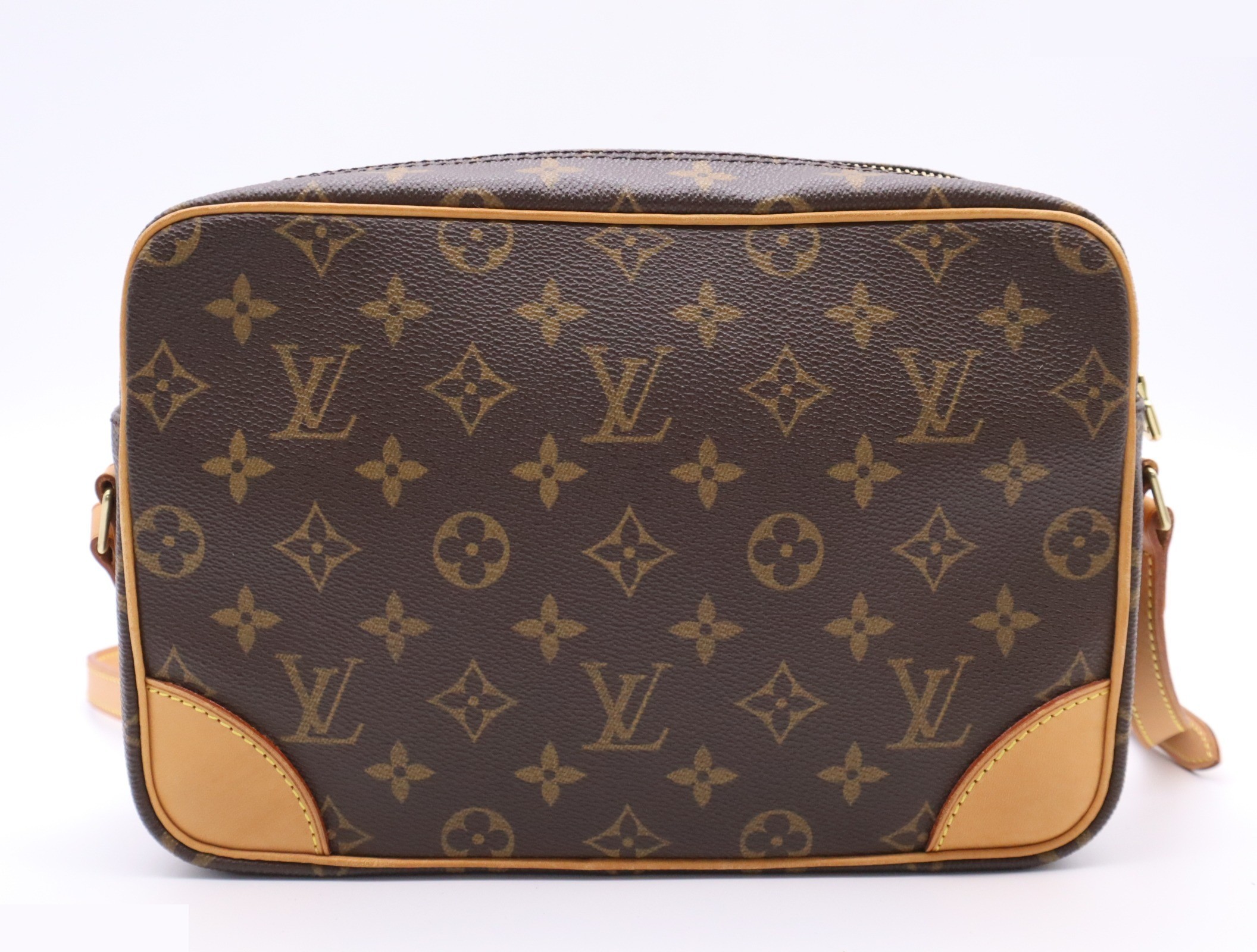 Trocadero PM with storage bag — view 2