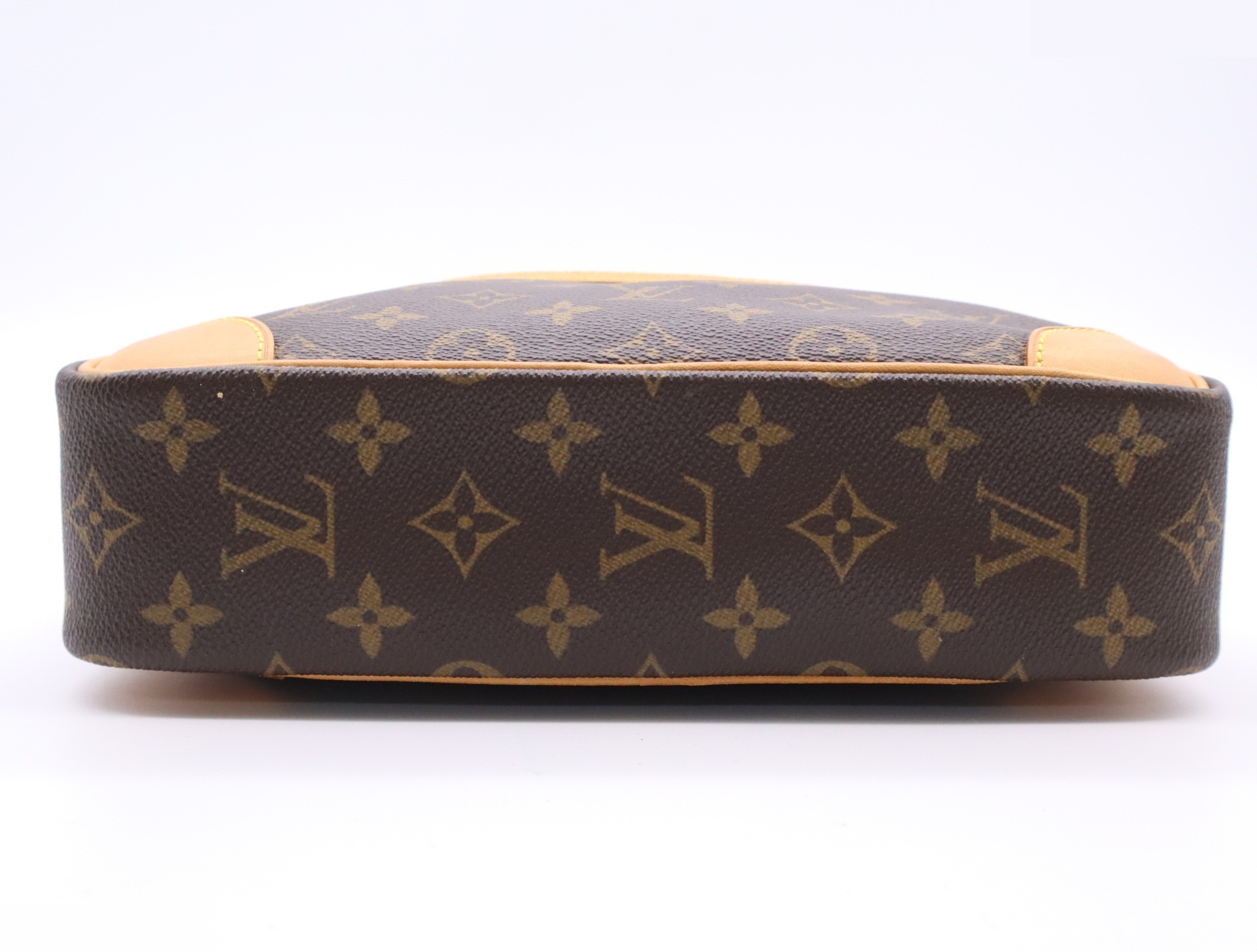 Trocadero PM with storage bag — view 4