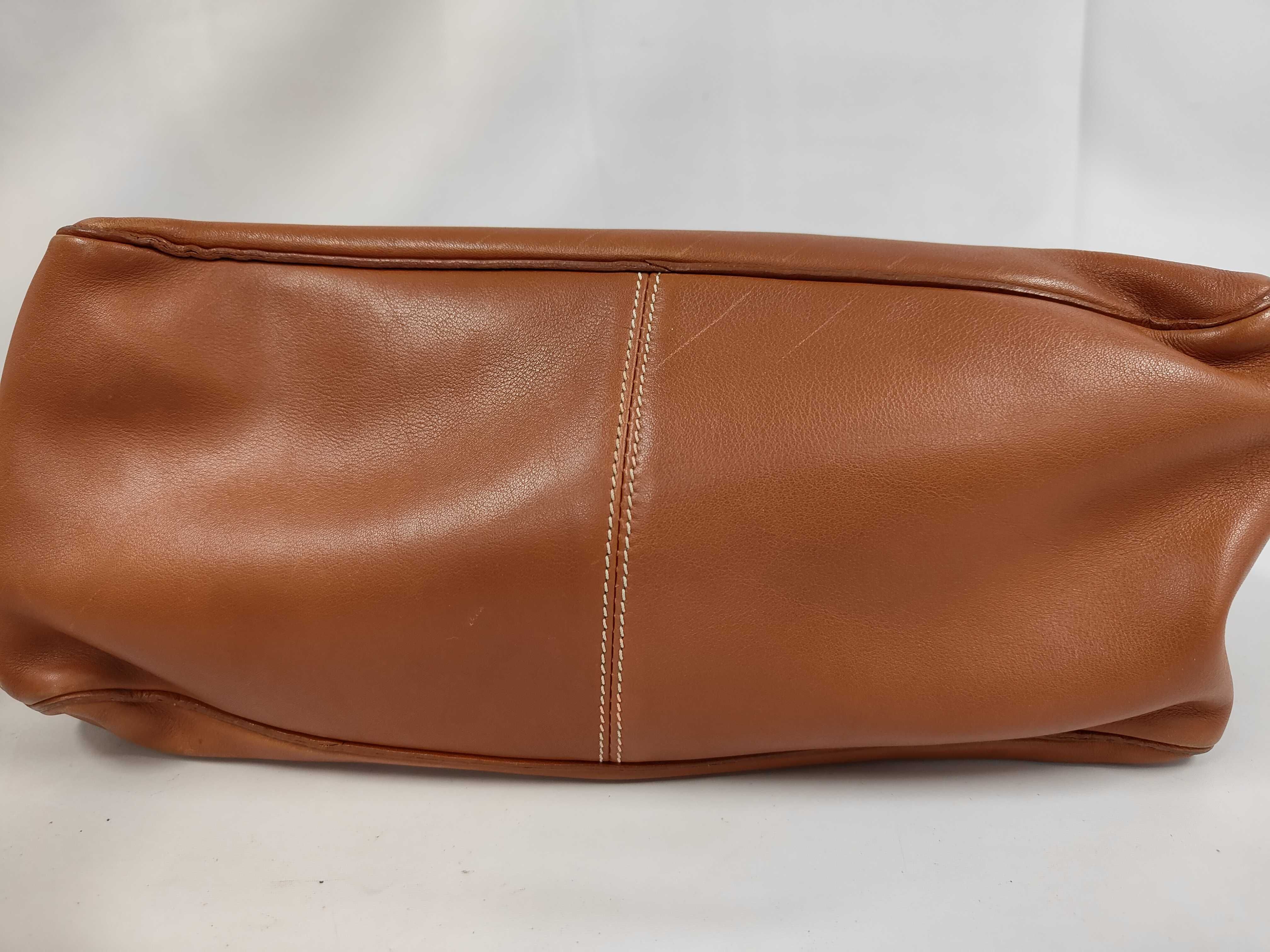 handbag — view 4