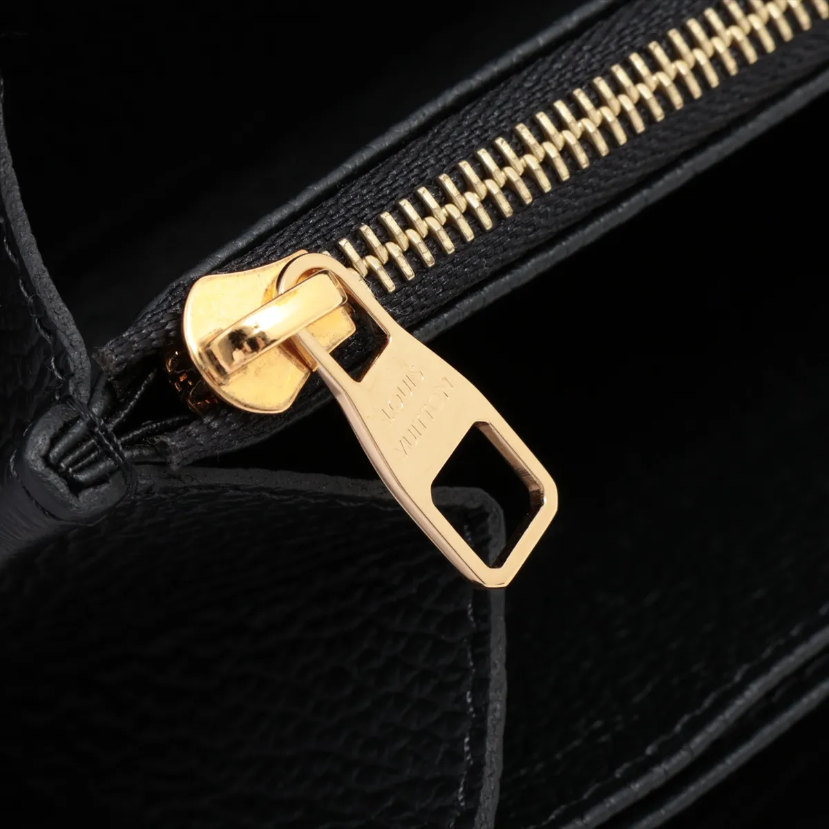 Bicolor Monogram Empreinte Zippy Wallet M80481 Noir x Crème Round Zip Wallet RFID Reactive — view 11