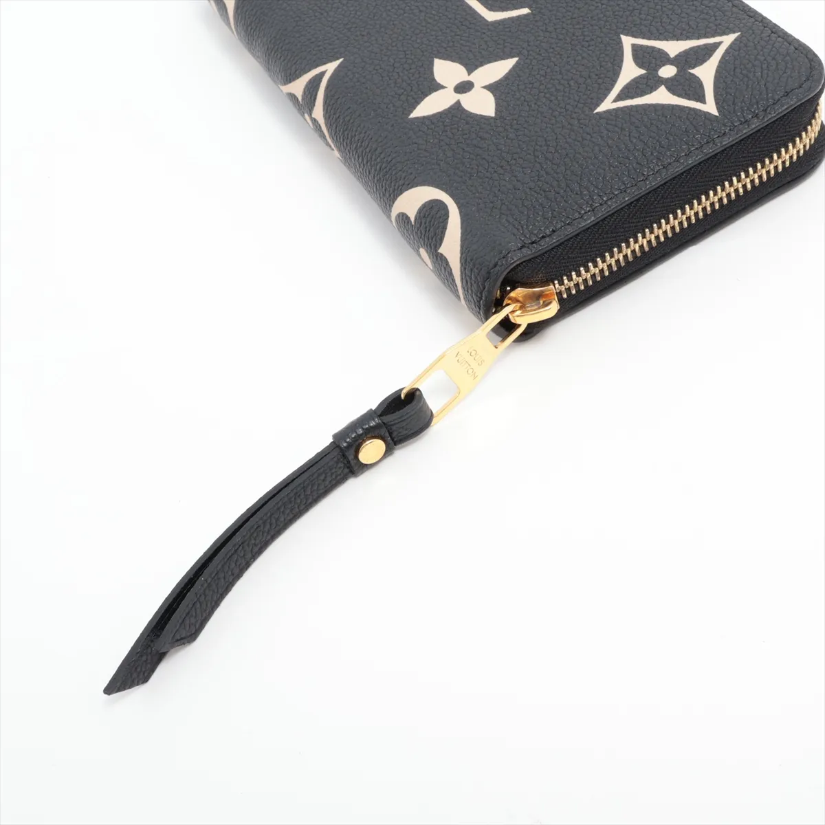 Bicolor Monogram Empreinte Zippy Wallet M80481 Noir x Crème Round Zip Wallet RFID Reactive — view 13
