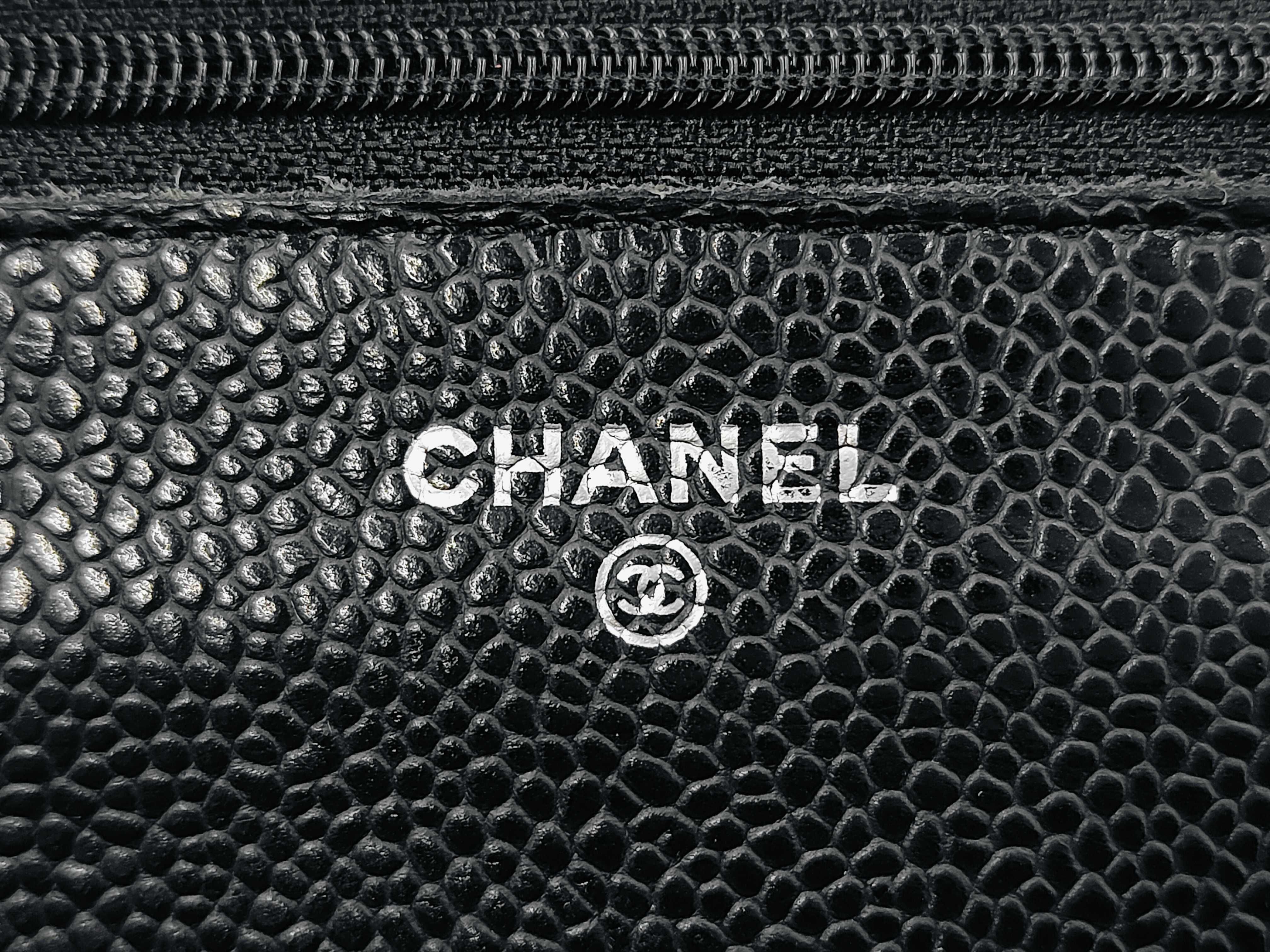 Chain Wallet, Caviar Leather, Black, No. 21, Shoulder Bag — view 12