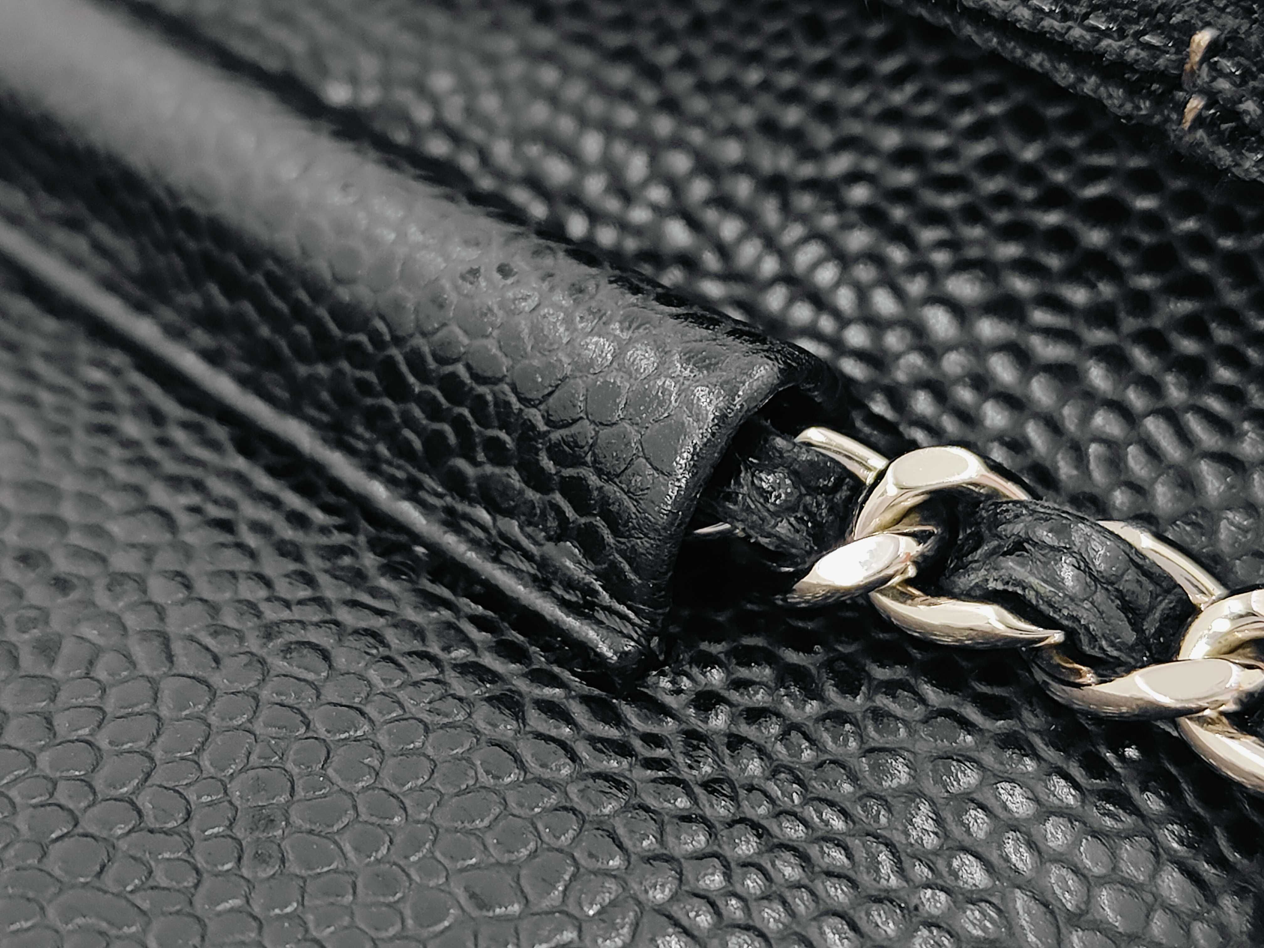 Chain Wallet, Caviar Leather, Black, No. 21, Shoulder Bag — view 5