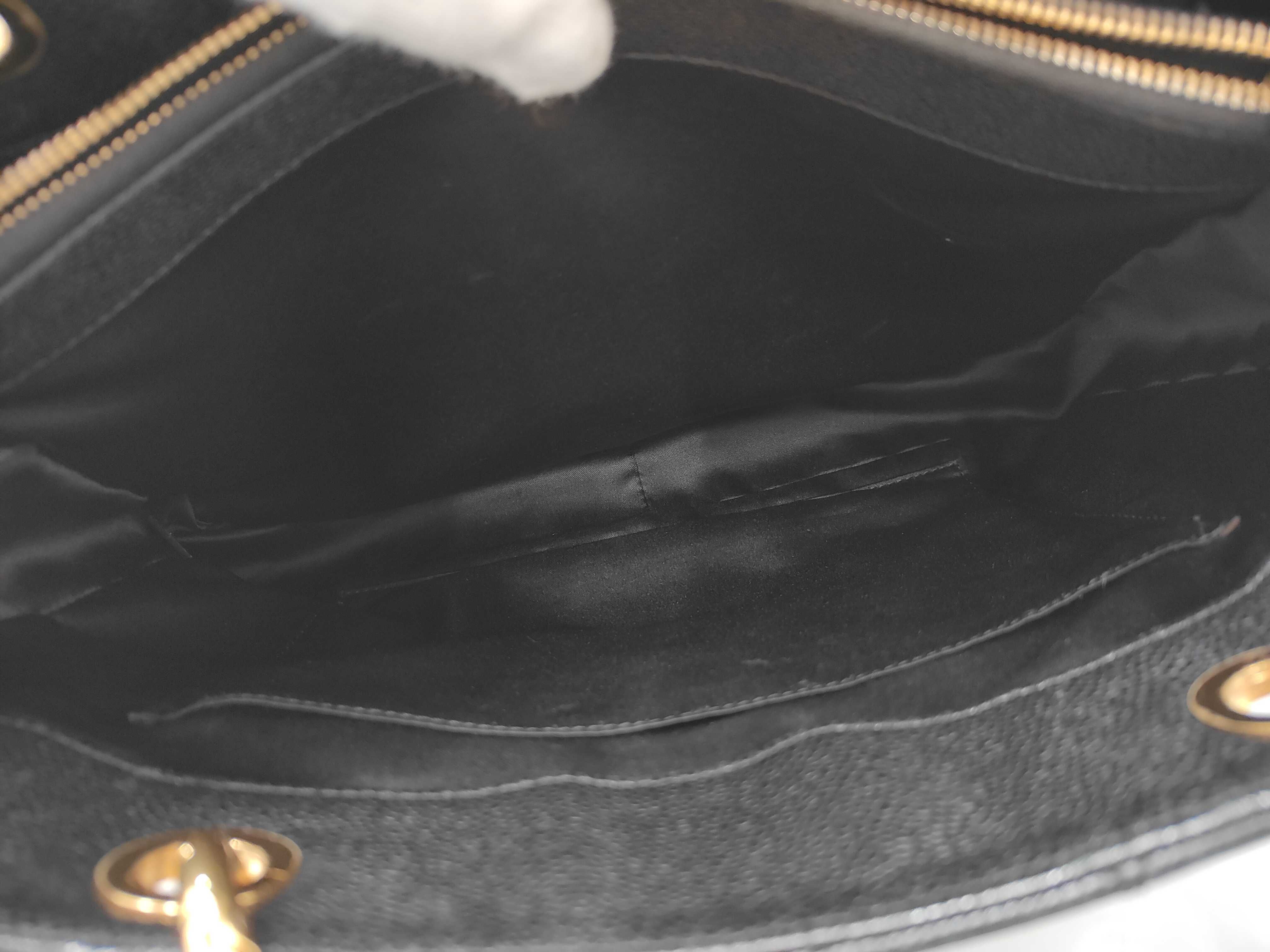 Caviar Skin GST Tote Bag, with seal and card, serial number in the 14 range. — view 9