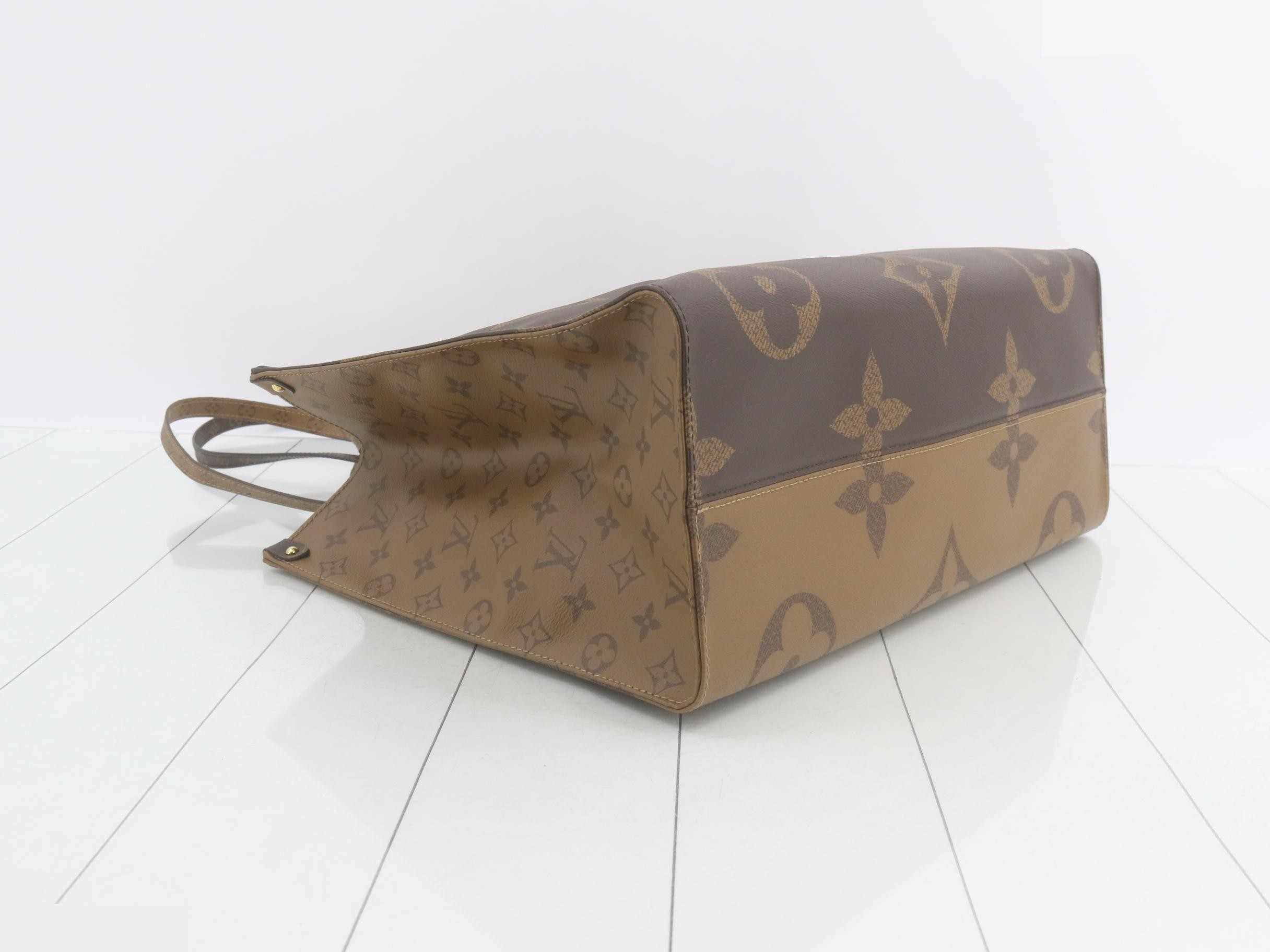 Monogram Giant Reverse OnTheGo GM 2-Way Tote Bag — view 5