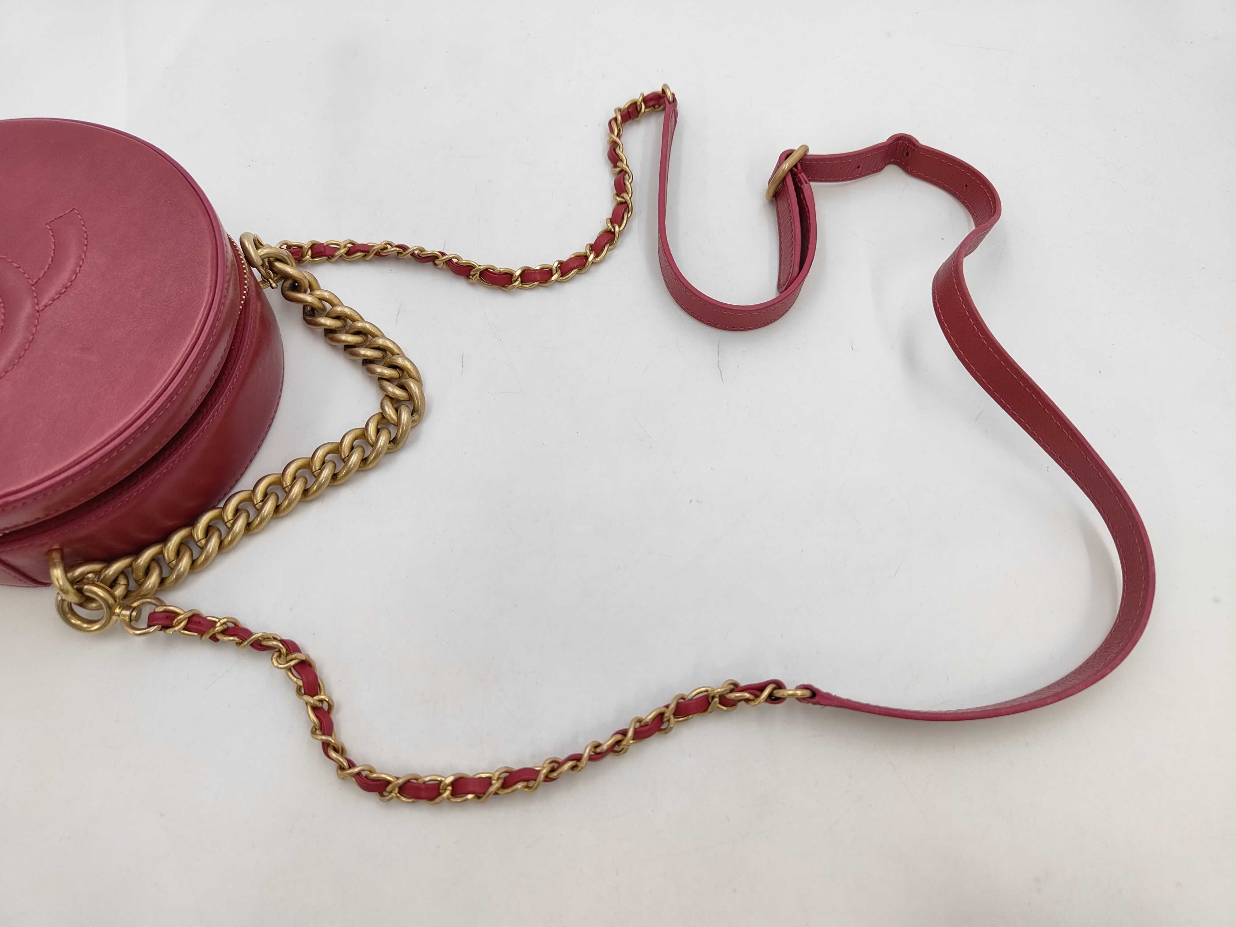 Matelasse Shoulder Bag — view 5