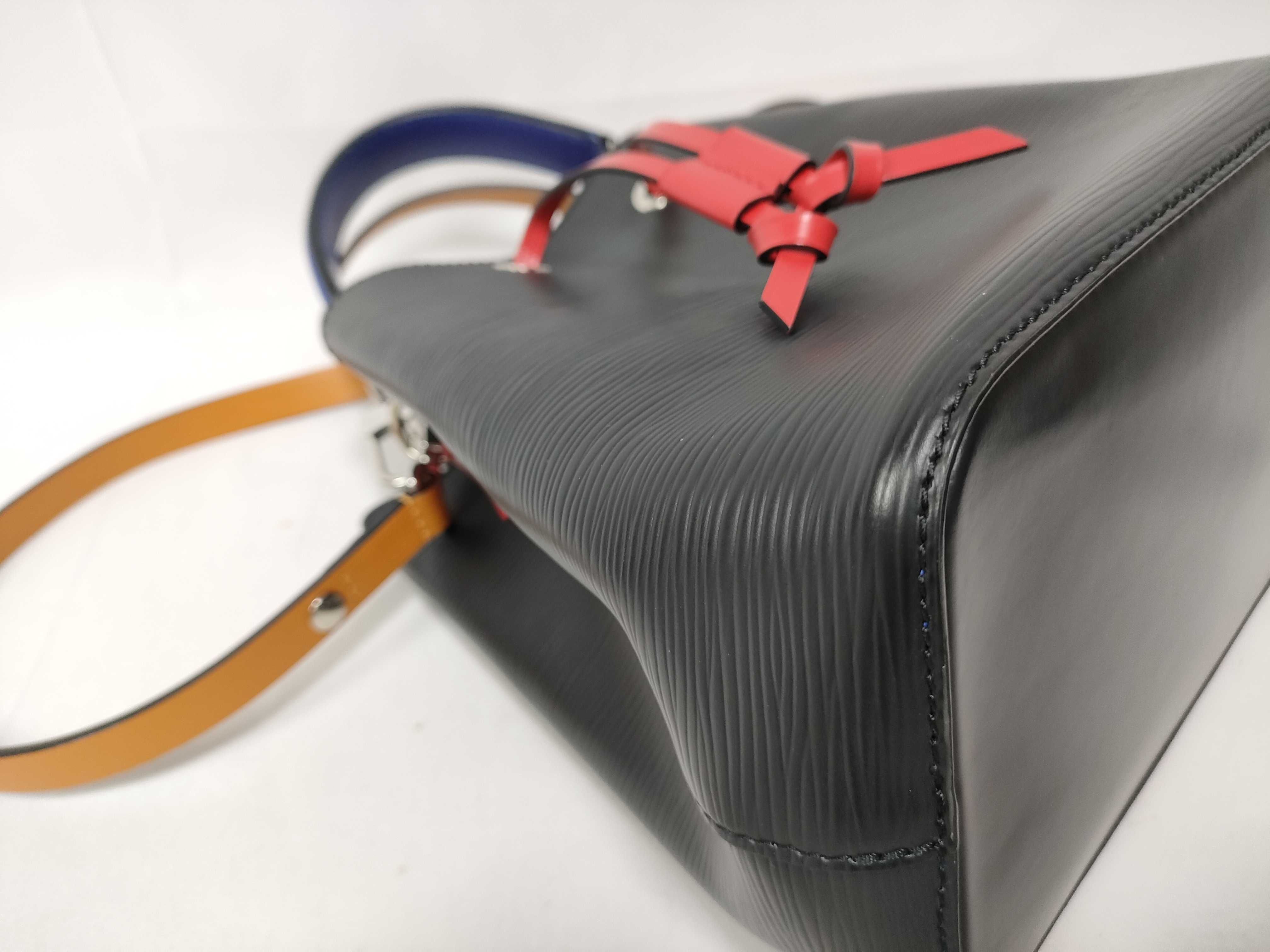Epi Neo Noe BB Noir Saffron Shoulder Bag — view 5