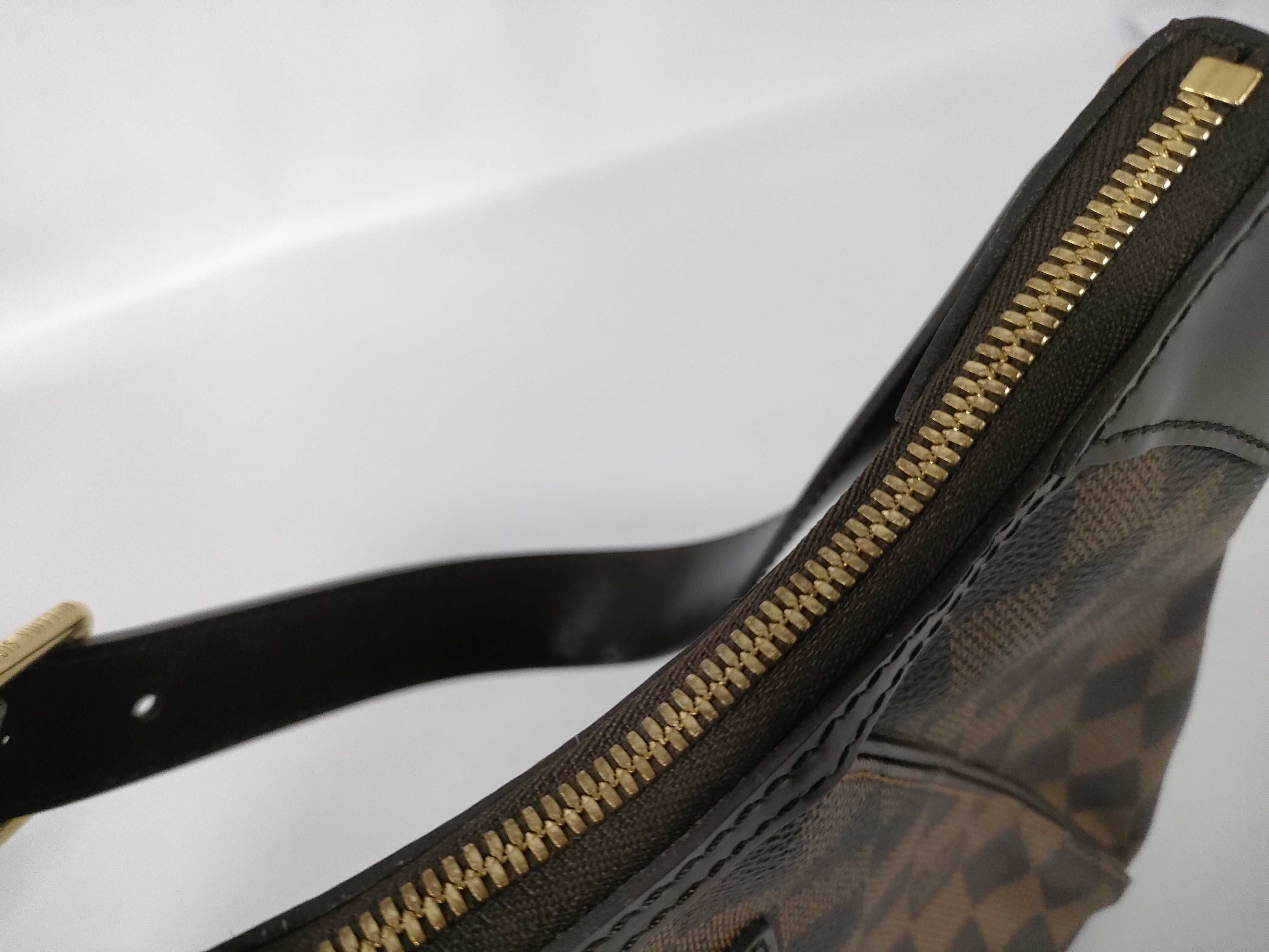 Damier Thames PM Shoulder Bag N48180 AR3059 (VO8571) Shoulder Bag — view 8