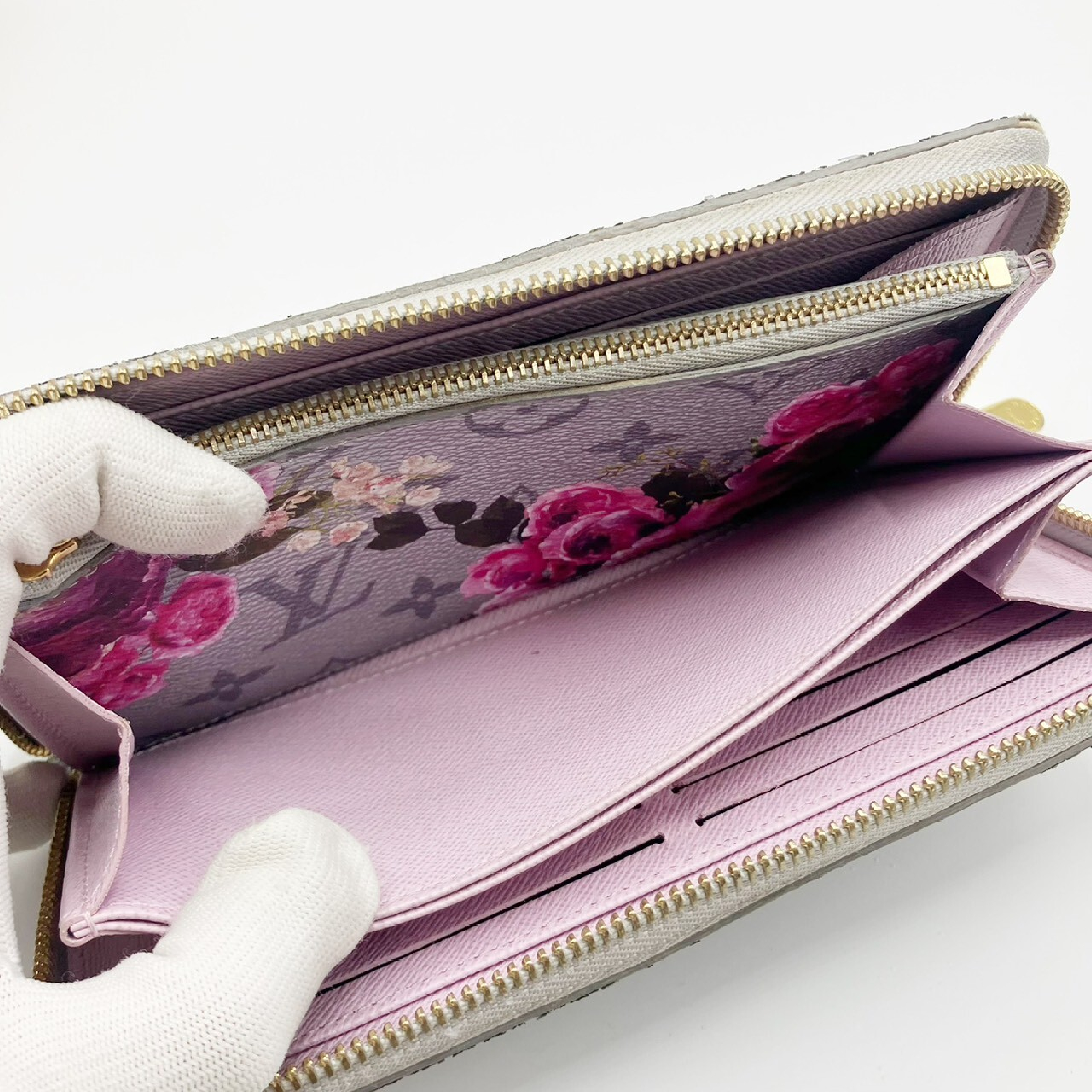 Zippy Wallet LV Garden Monogram Silver Long Wallet — view 8