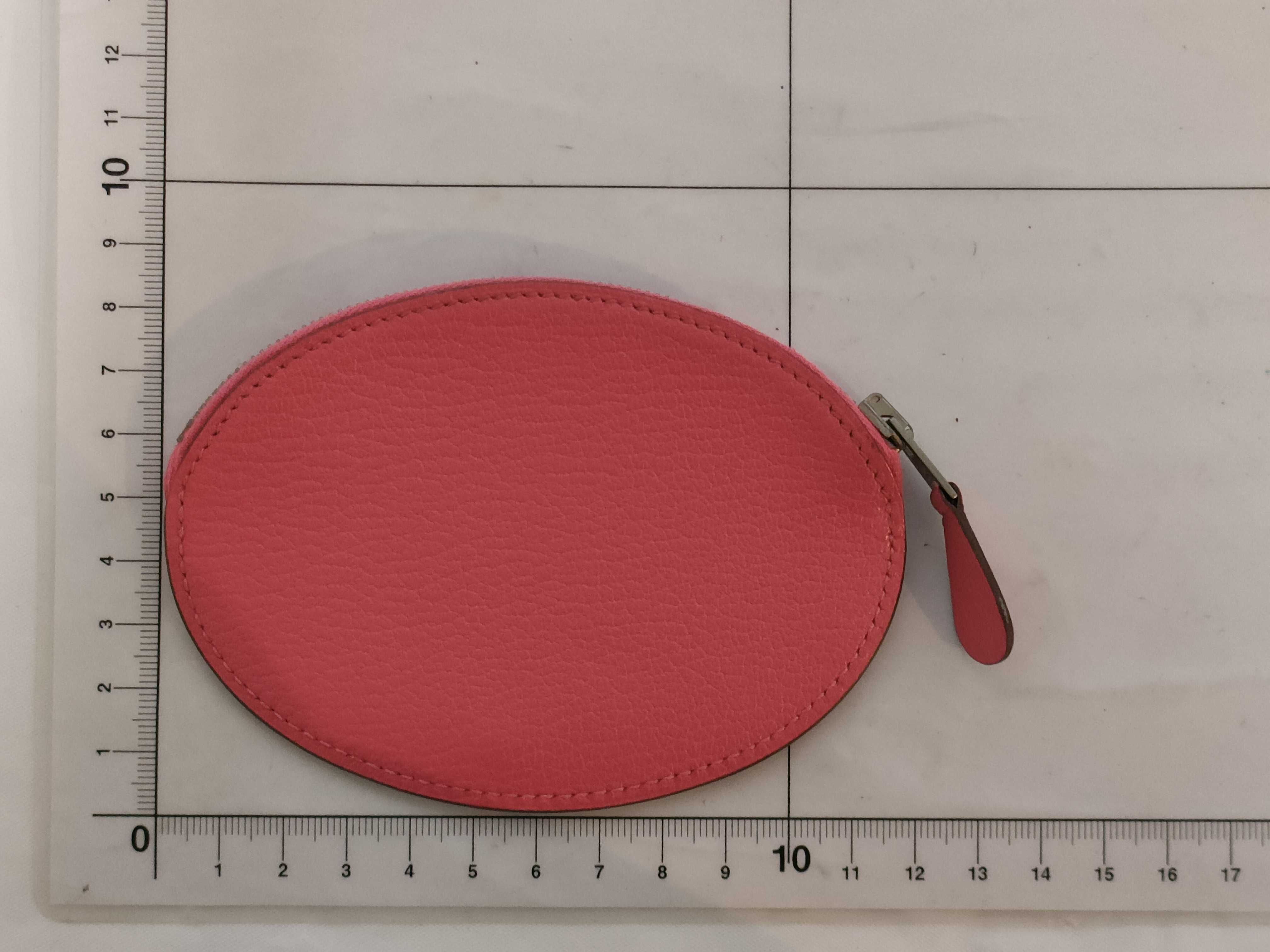 P Evelyne Coin Case — view 2
