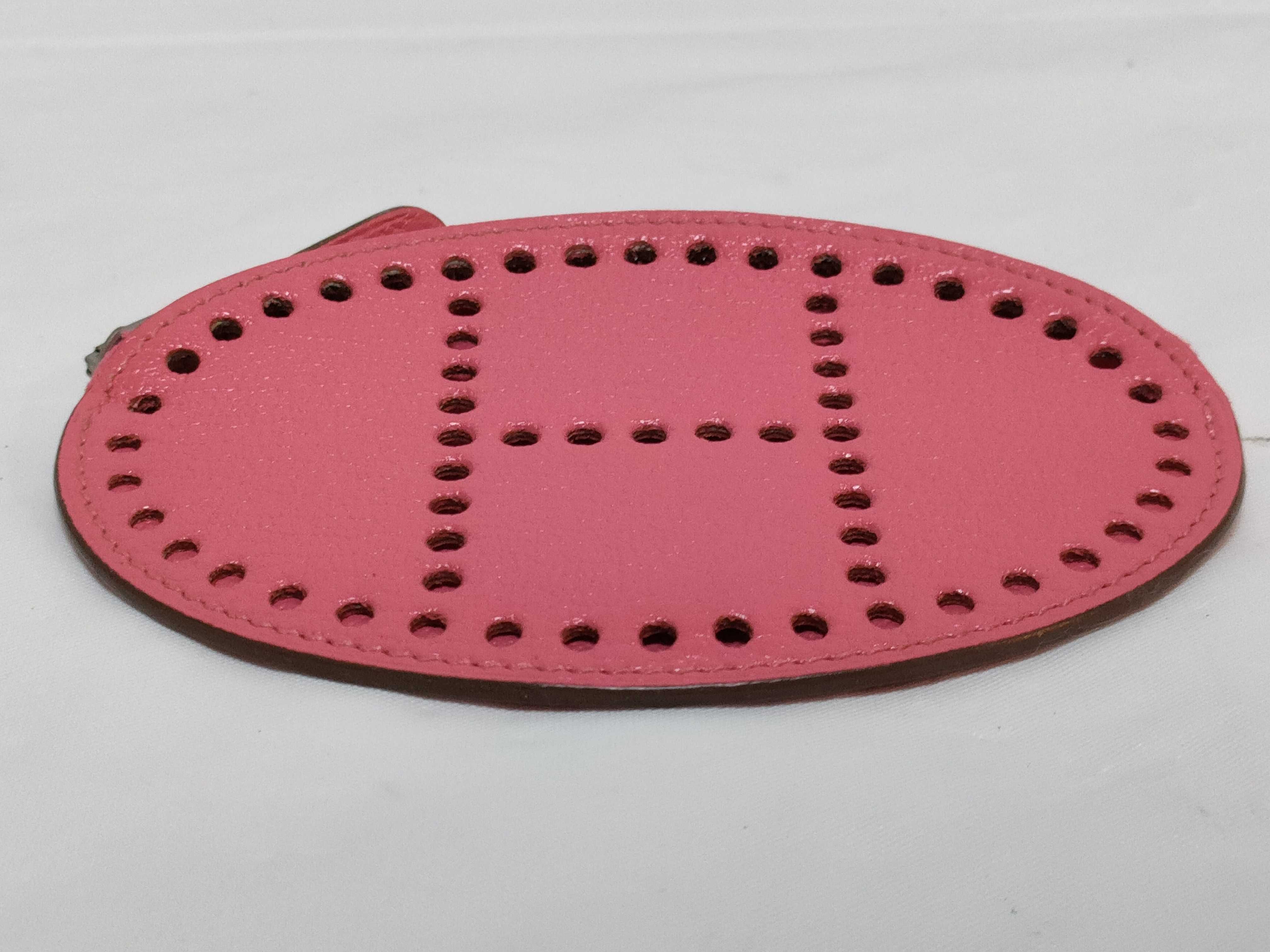 P Evelyne Coin Case — view 3