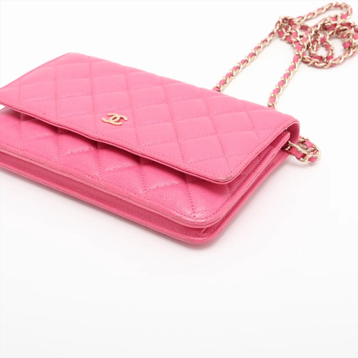 Matelassé Caviar Skin Chain Wallet, Pink with Gold Hardware, 29922302, Serial Number 29, AP0250 — view 3