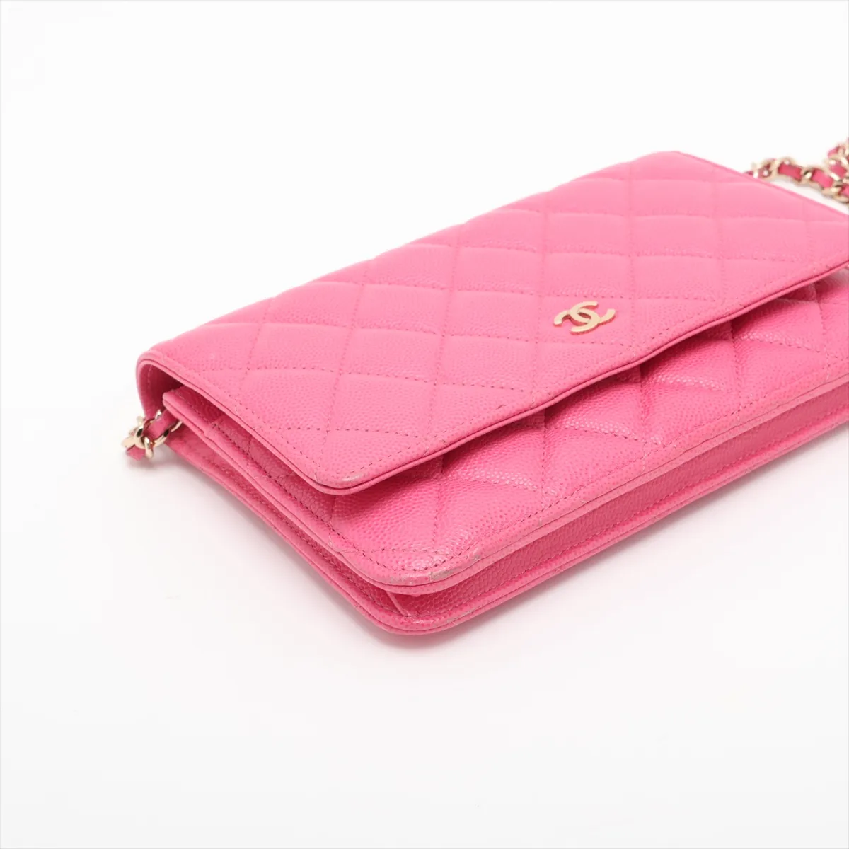 Matelassé Caviar Skin Chain Wallet, Pink with Gold Hardware, 29922302, Serial Number 29, AP0250 — view 4