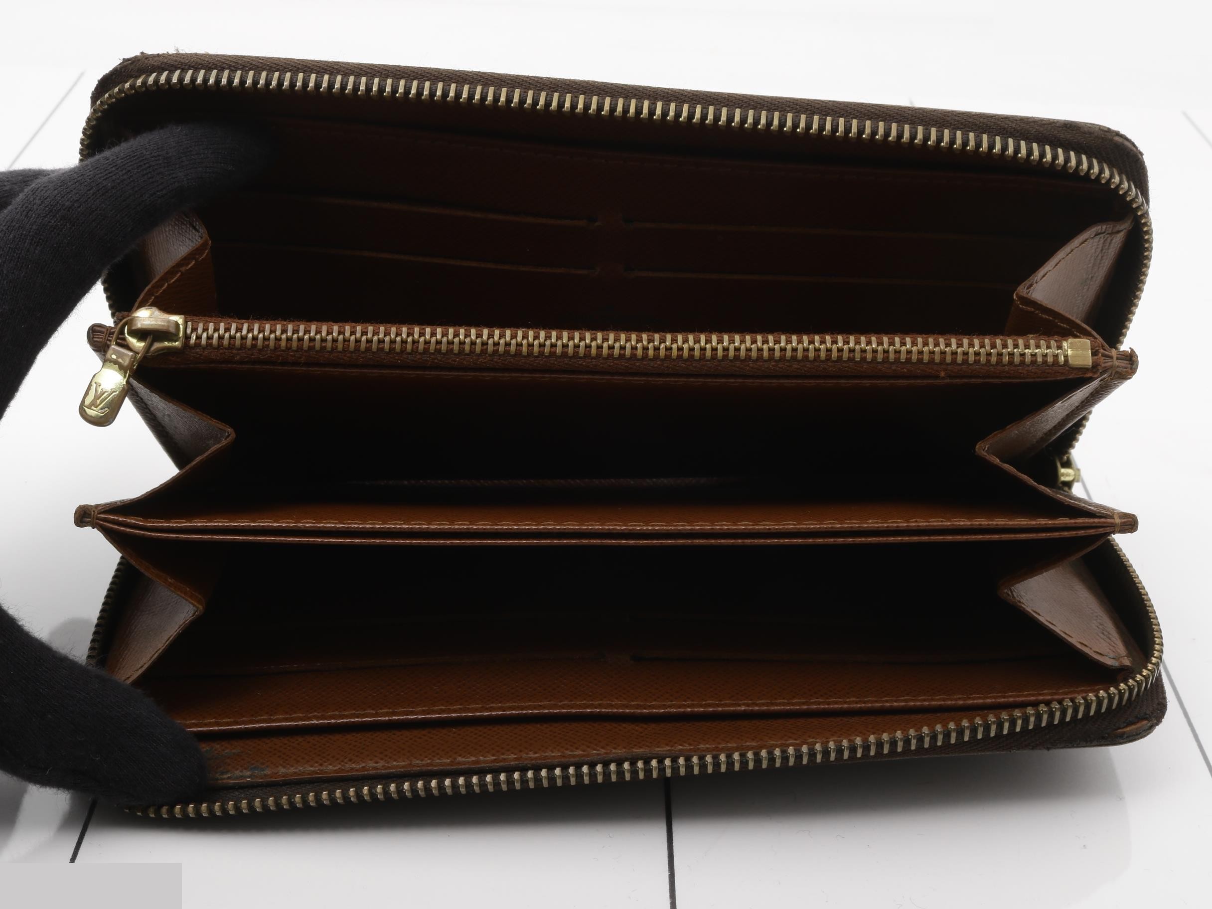 Zippy Wallet — view 4