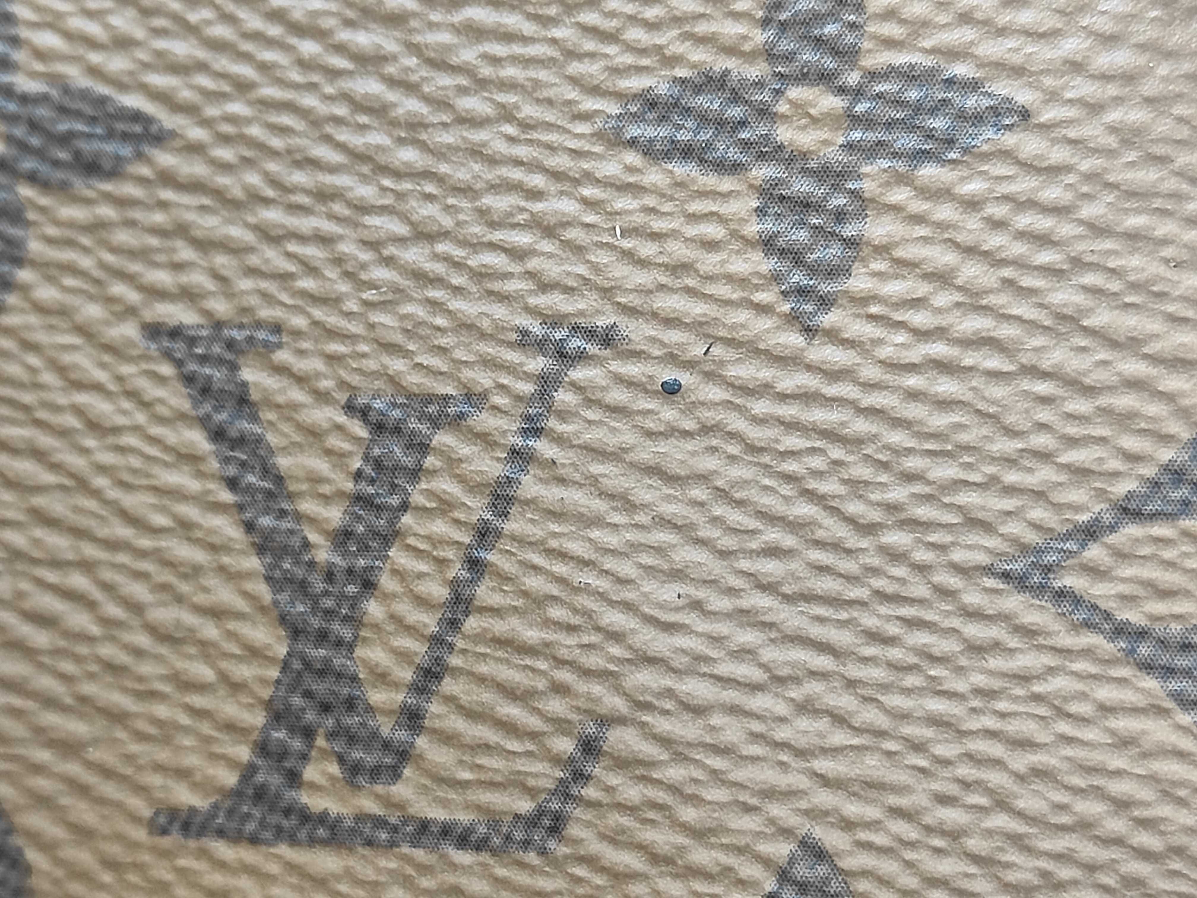 LV Monogram Giant OnTheGo GM M44576 IC NZ2109 Handbag — view 13