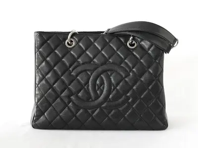 Caviar Skin GST Chain Tote Bag, Black