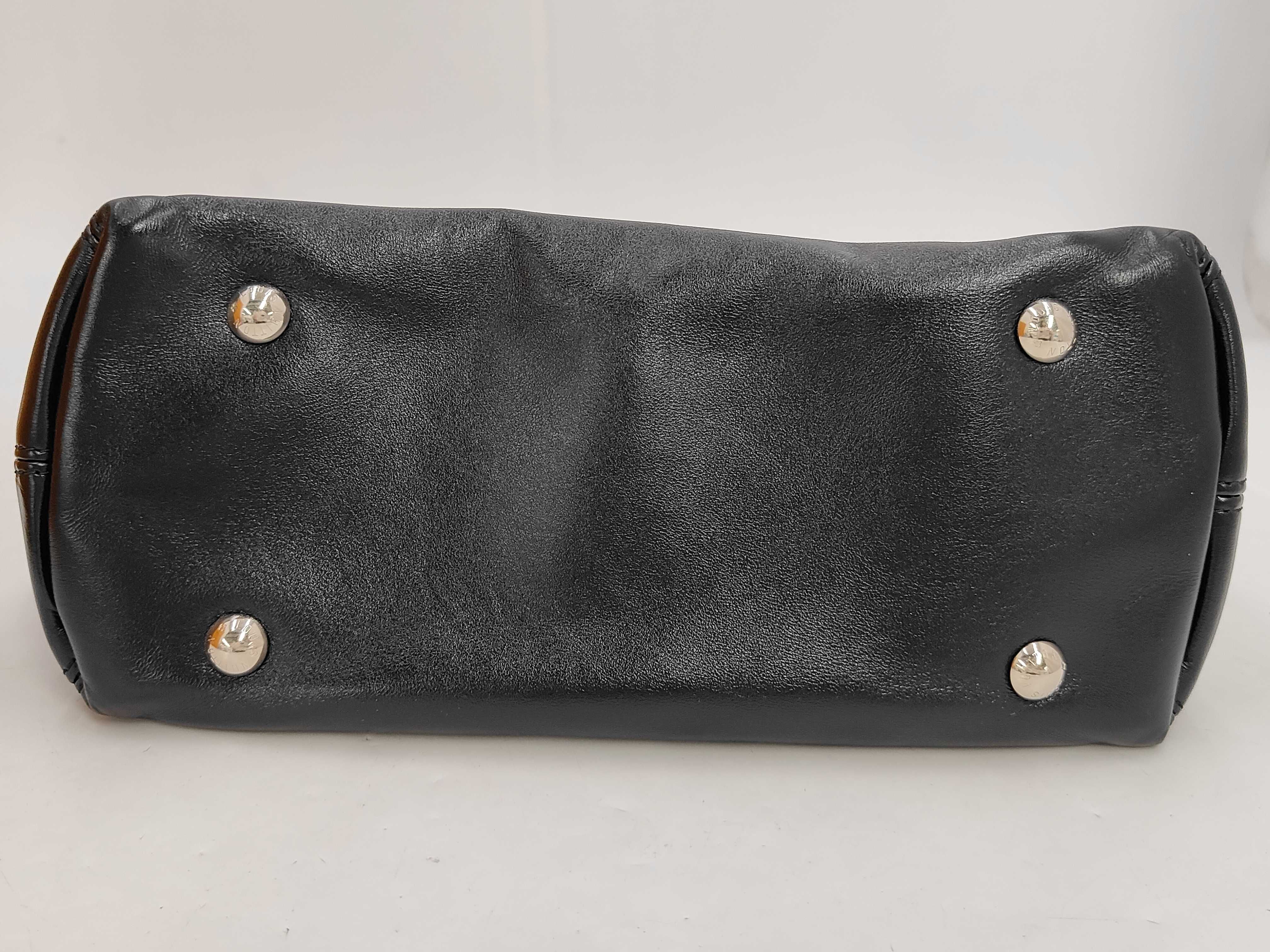 Carryall Cargo Vibe PM 2-way Chain Shoulder Bag M24861 Shoulder Bag — view 4