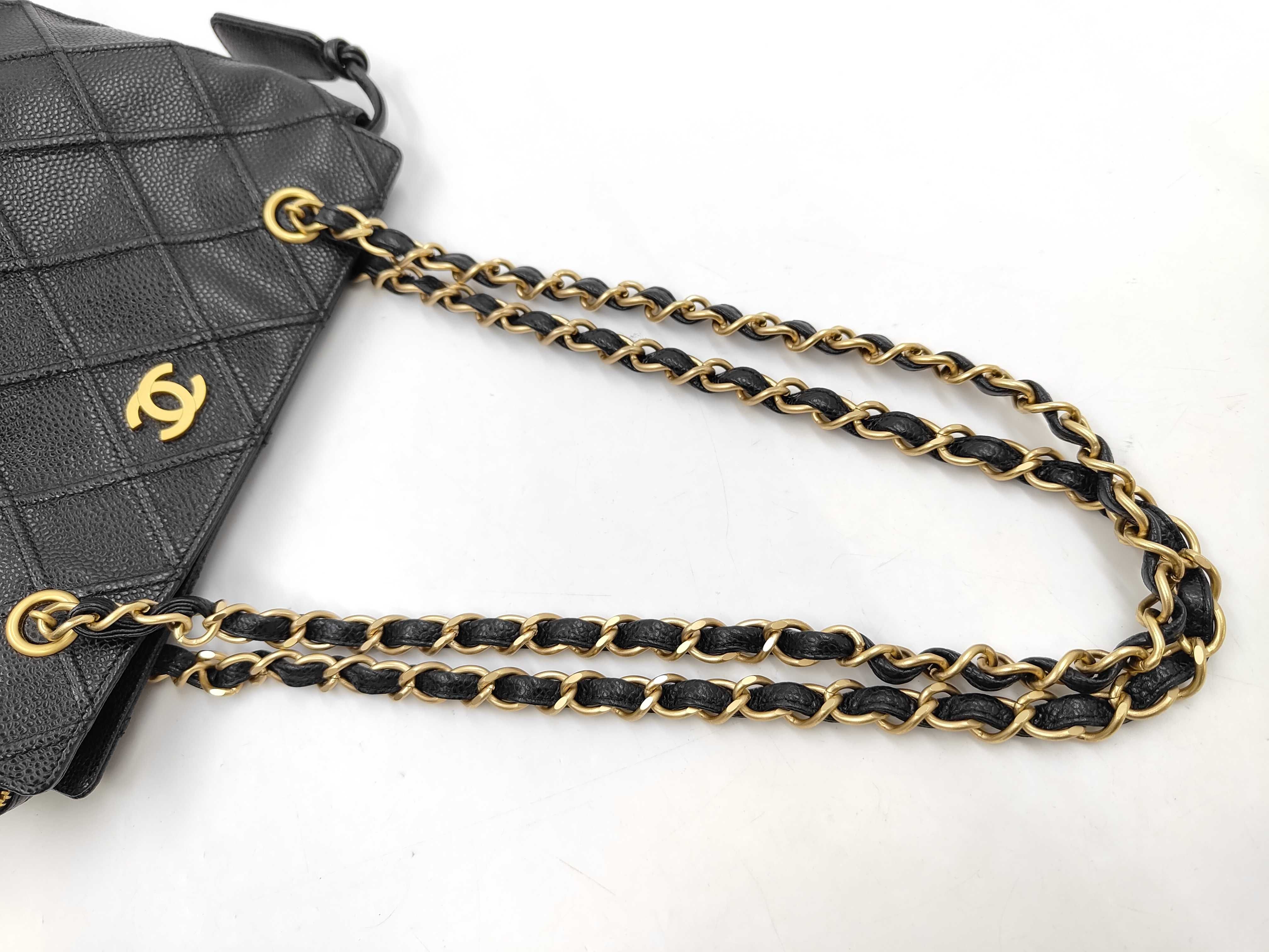 Caviar Skin Bicolore Chain Tote Bag Coco Mark A16178 — view 4