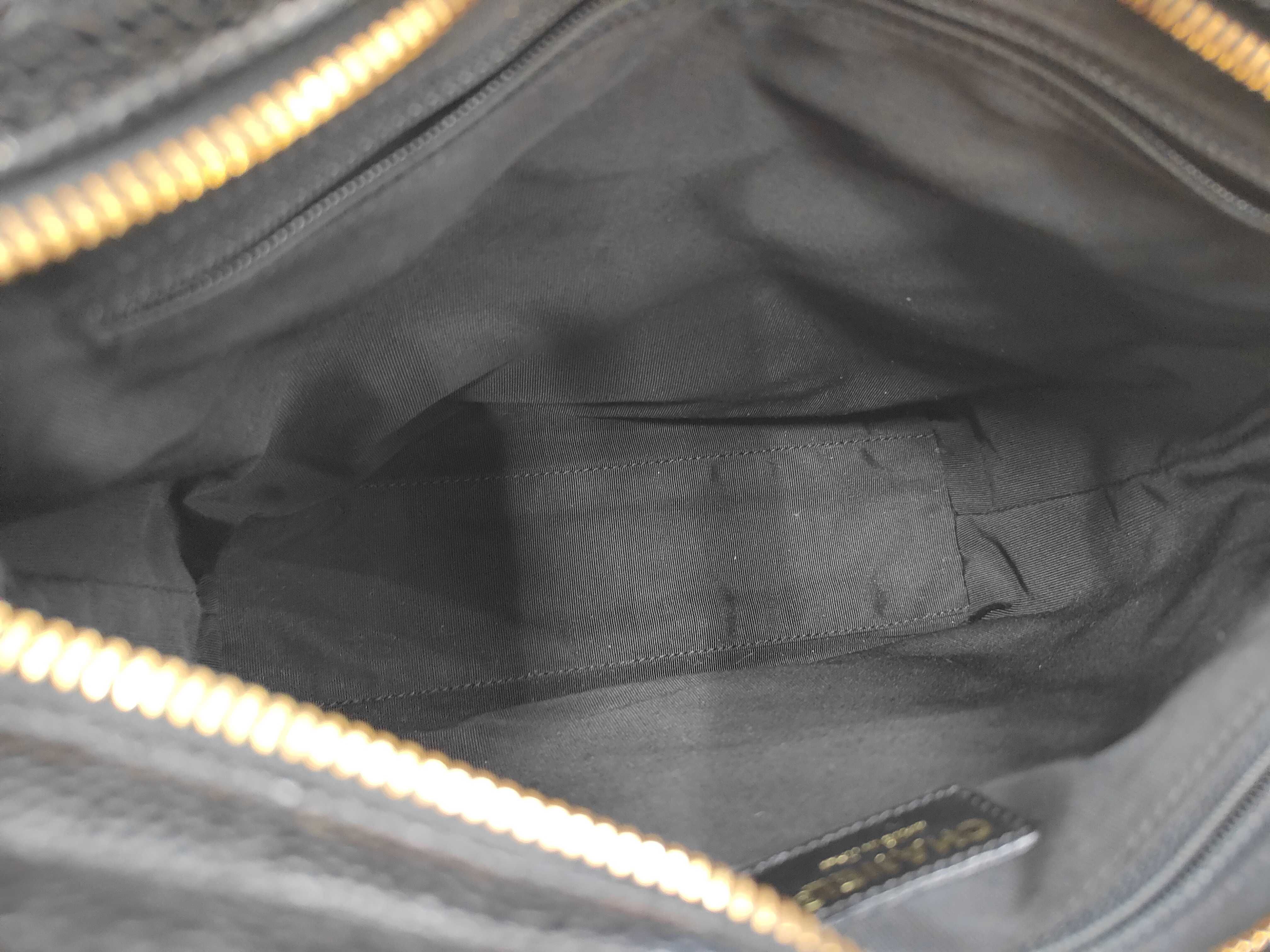 Caviar Skin Bicolore Chain Tote Bag Coco Mark A16178 — view 9