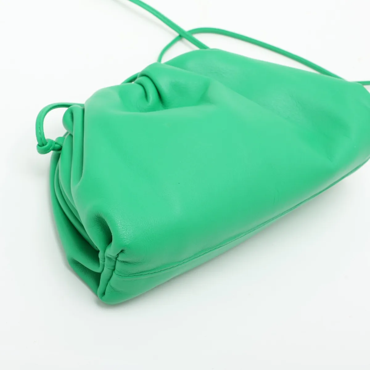 The Pouch Leather Shoulder Bag Green — view 4